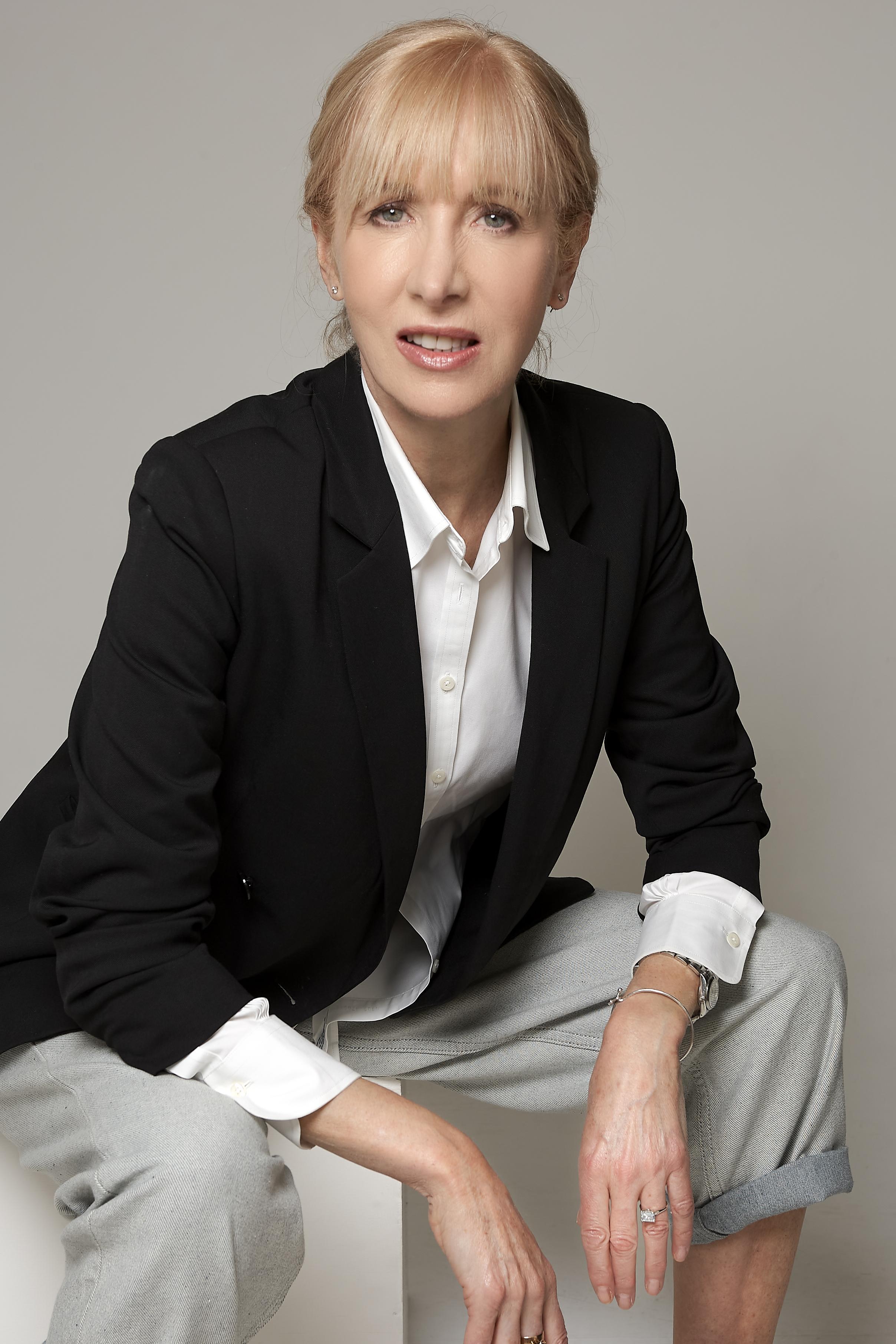 actor Elizabeth Moynihan large photo