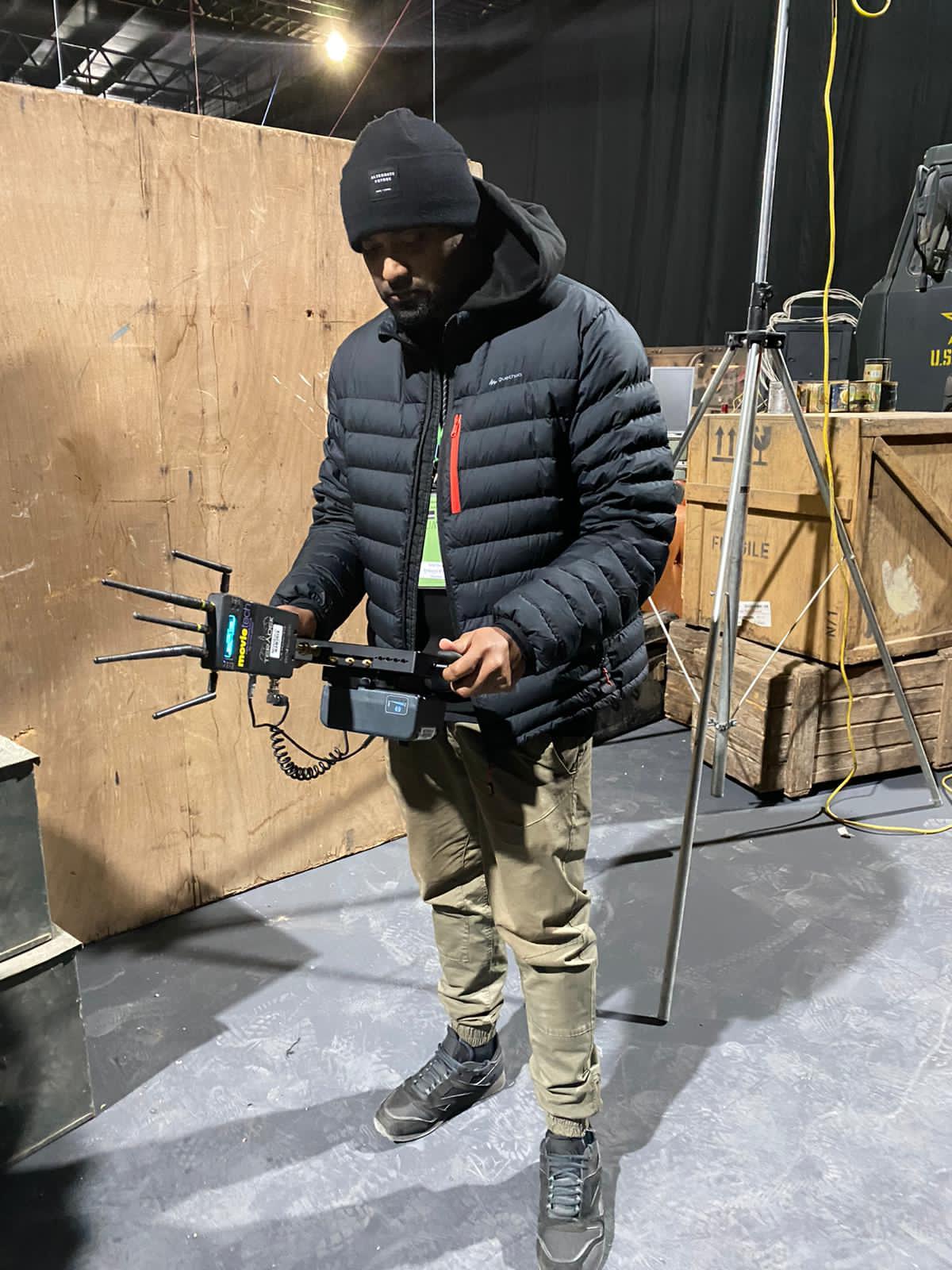 actor Gino McKoy large photo