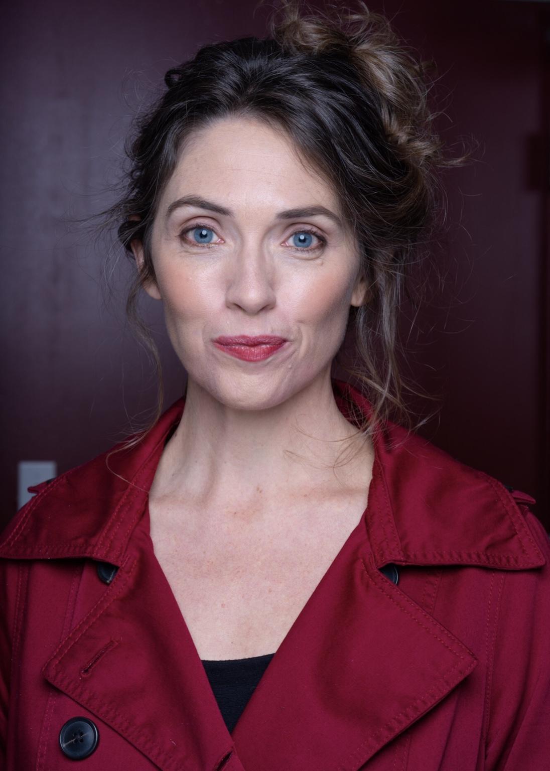 actor Kara Jones large photo