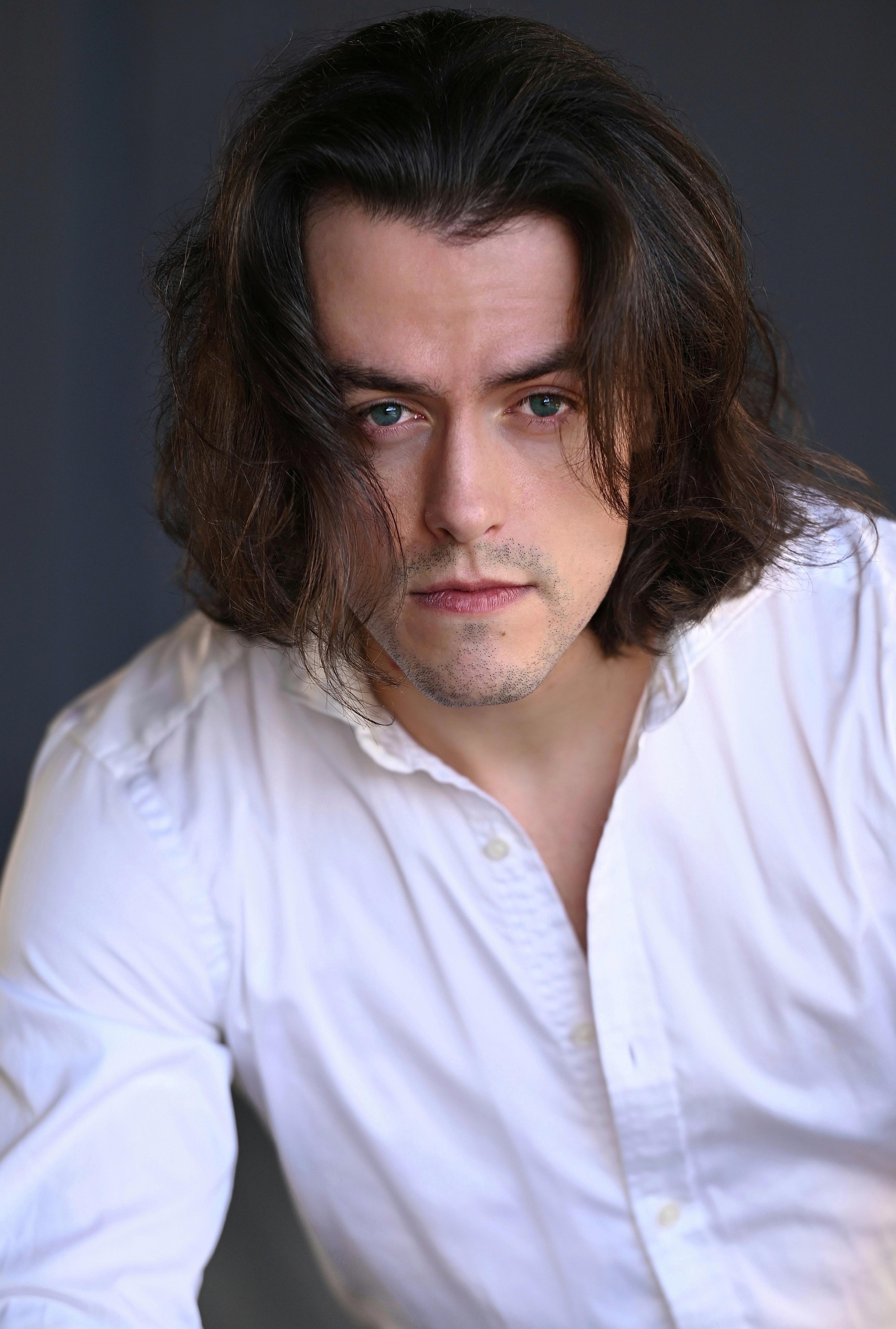 actor Anthony Darvall large photo