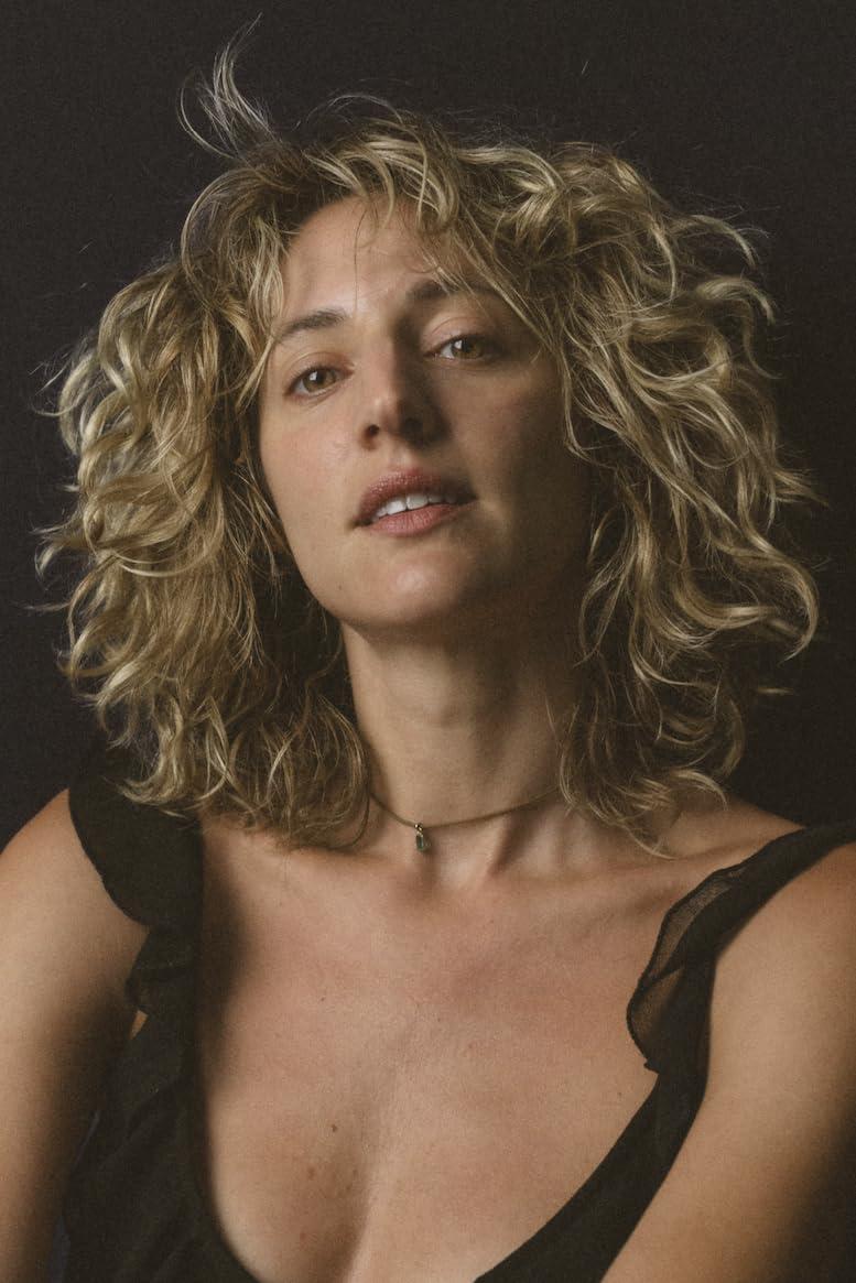 actor Alli Willow large photo