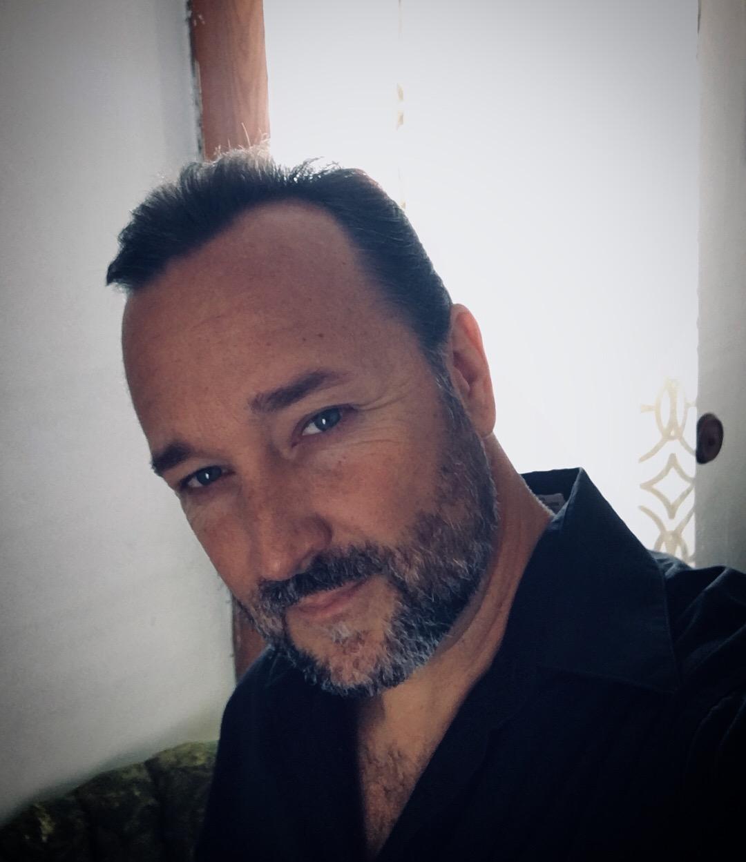 actor Bret Aaron Knower large photo