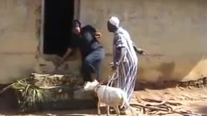 Moussa Koffoe MOUSSO DJOU DEN TOLADI PARTIE 1FILM GUINÉEN [Version française]