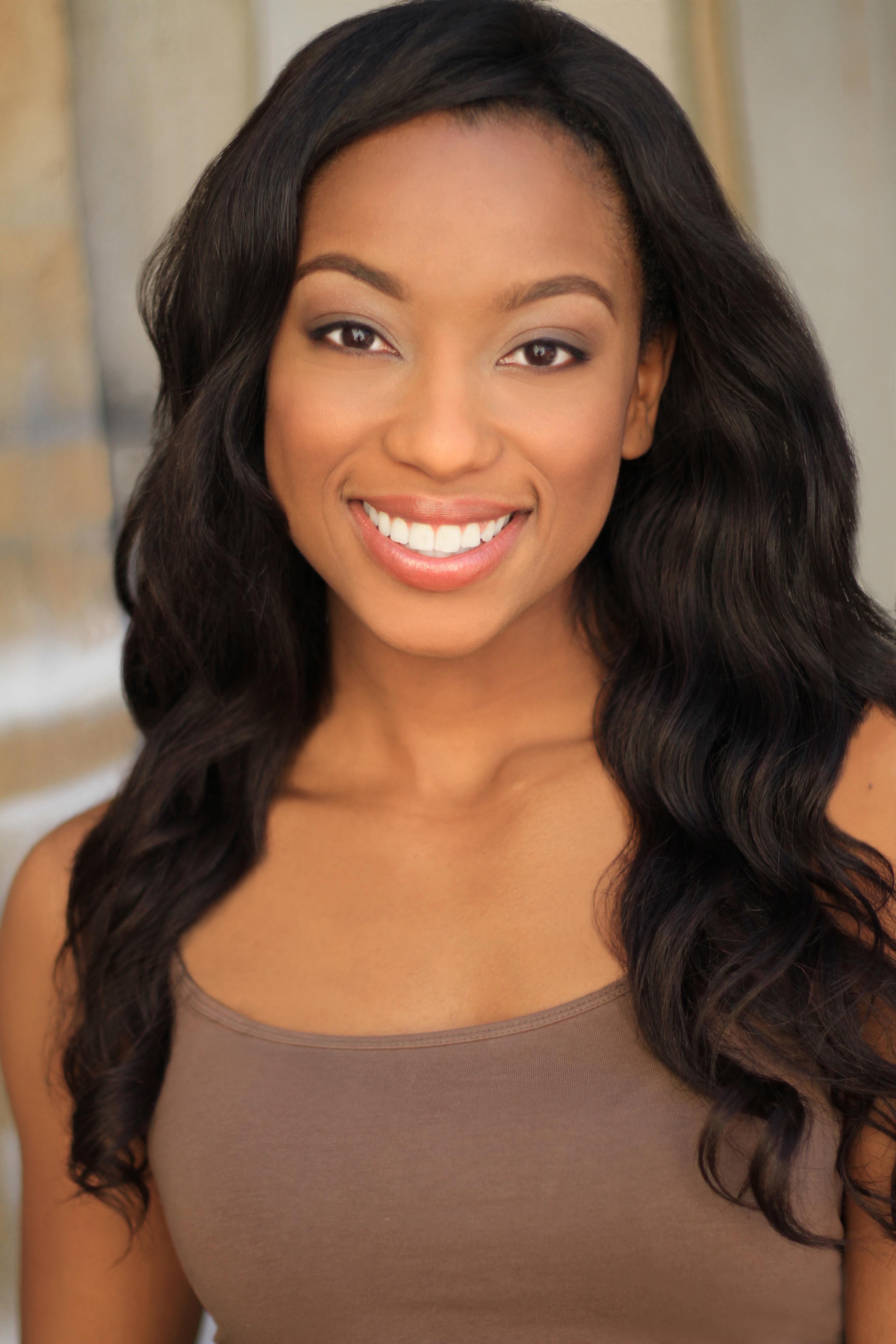 actor Ashley Marie Jones large photo