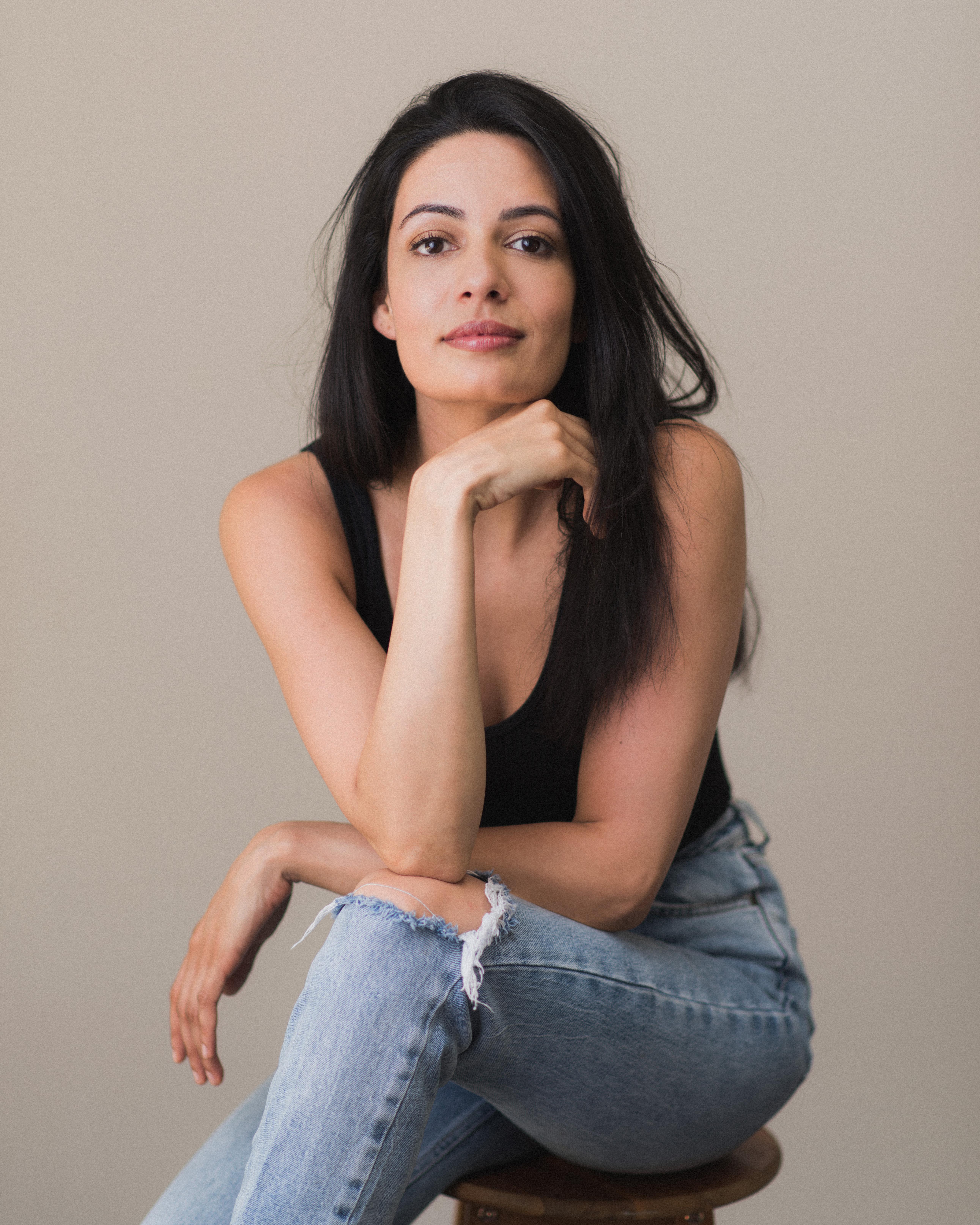 actor Maya Saroya large photo