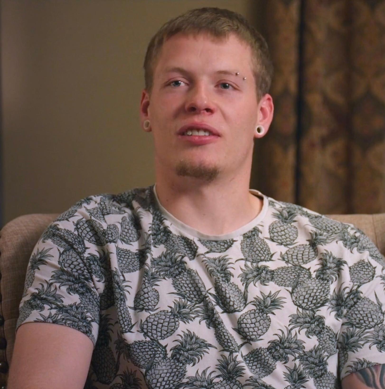 actor Roman Gandy large photo