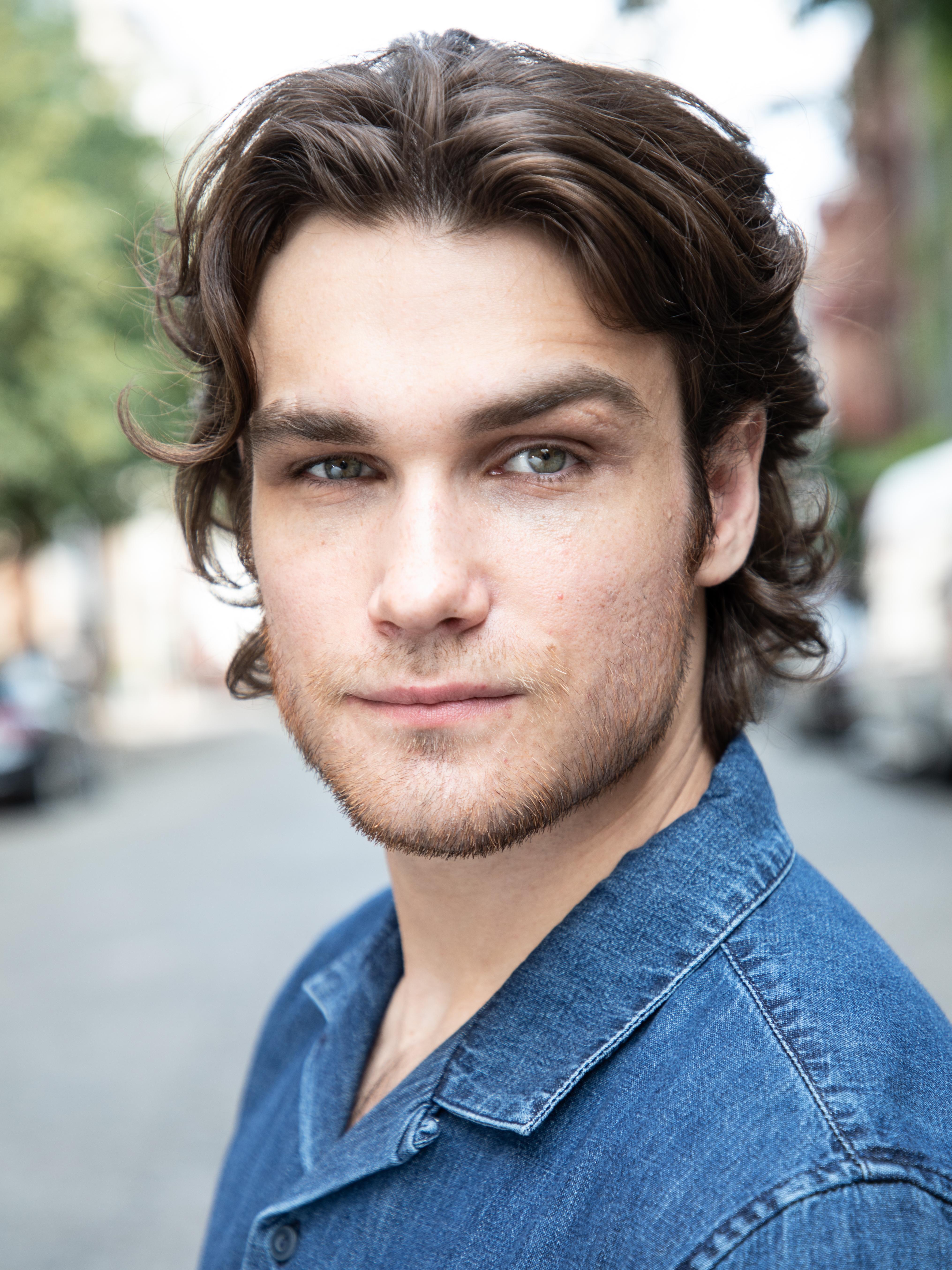 actor Jeff Thomas large photo