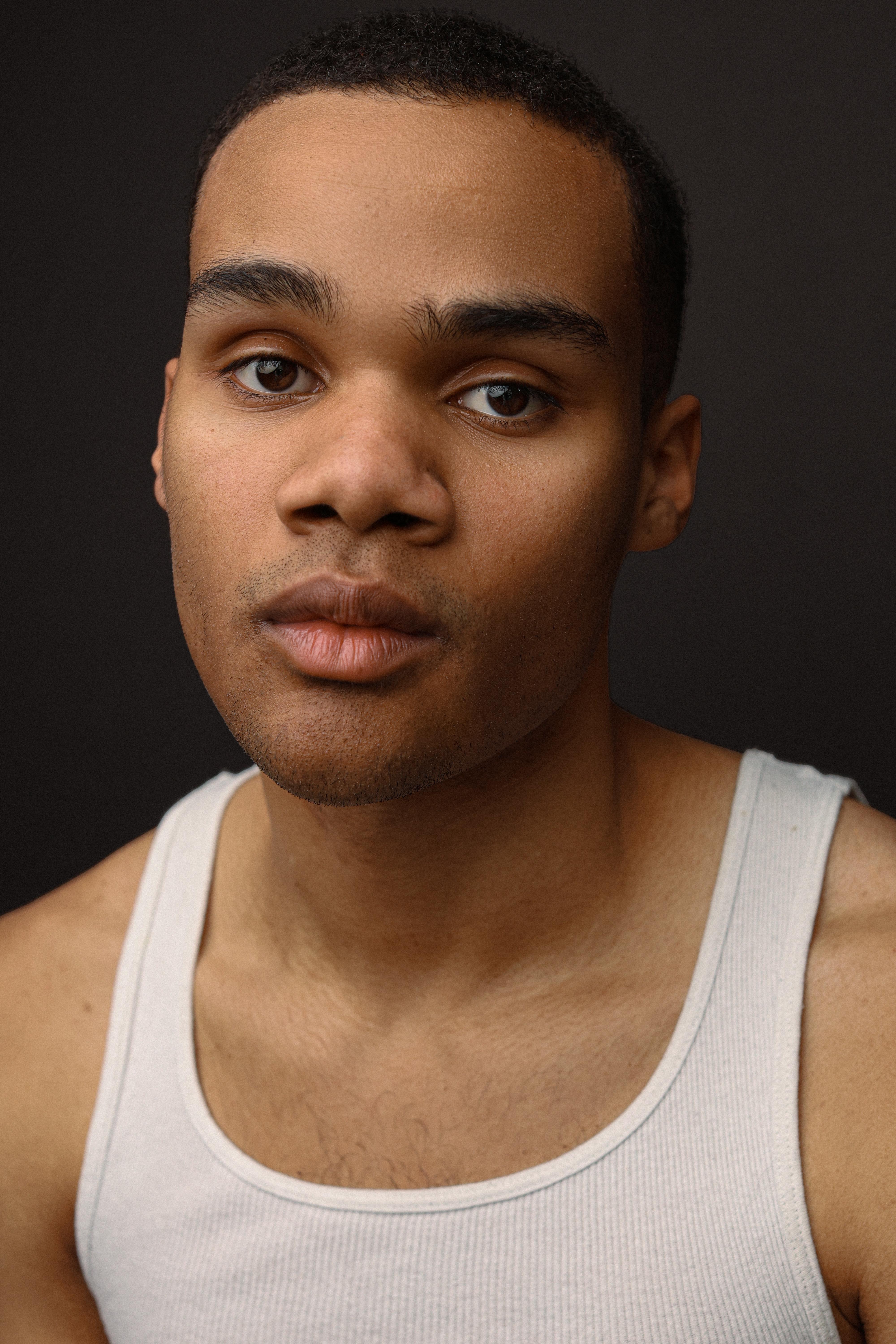 actor Zia Newton large photo