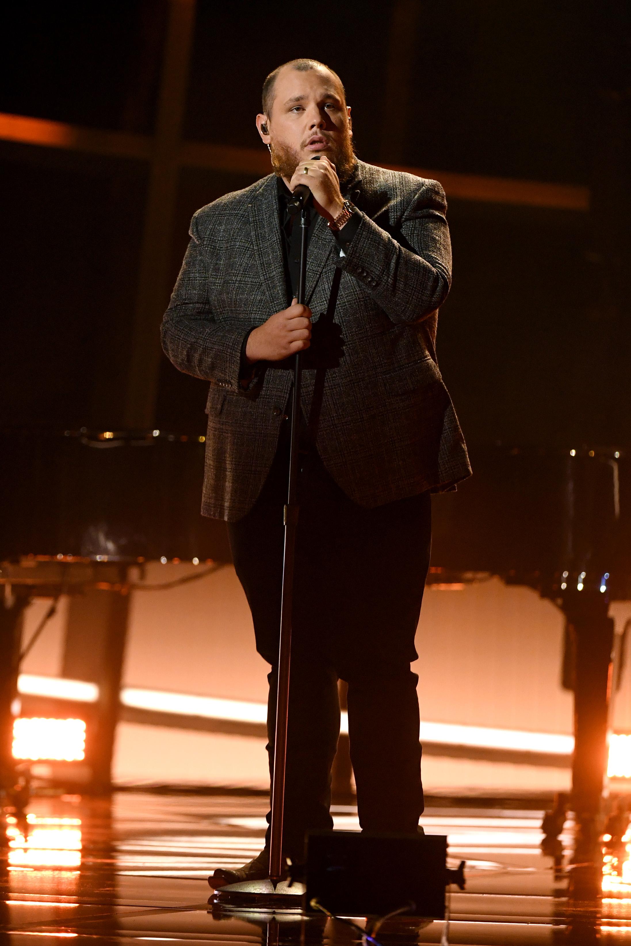 actor Luke Combs large photo