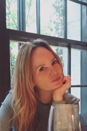 actor Antonia Dauphin large photo