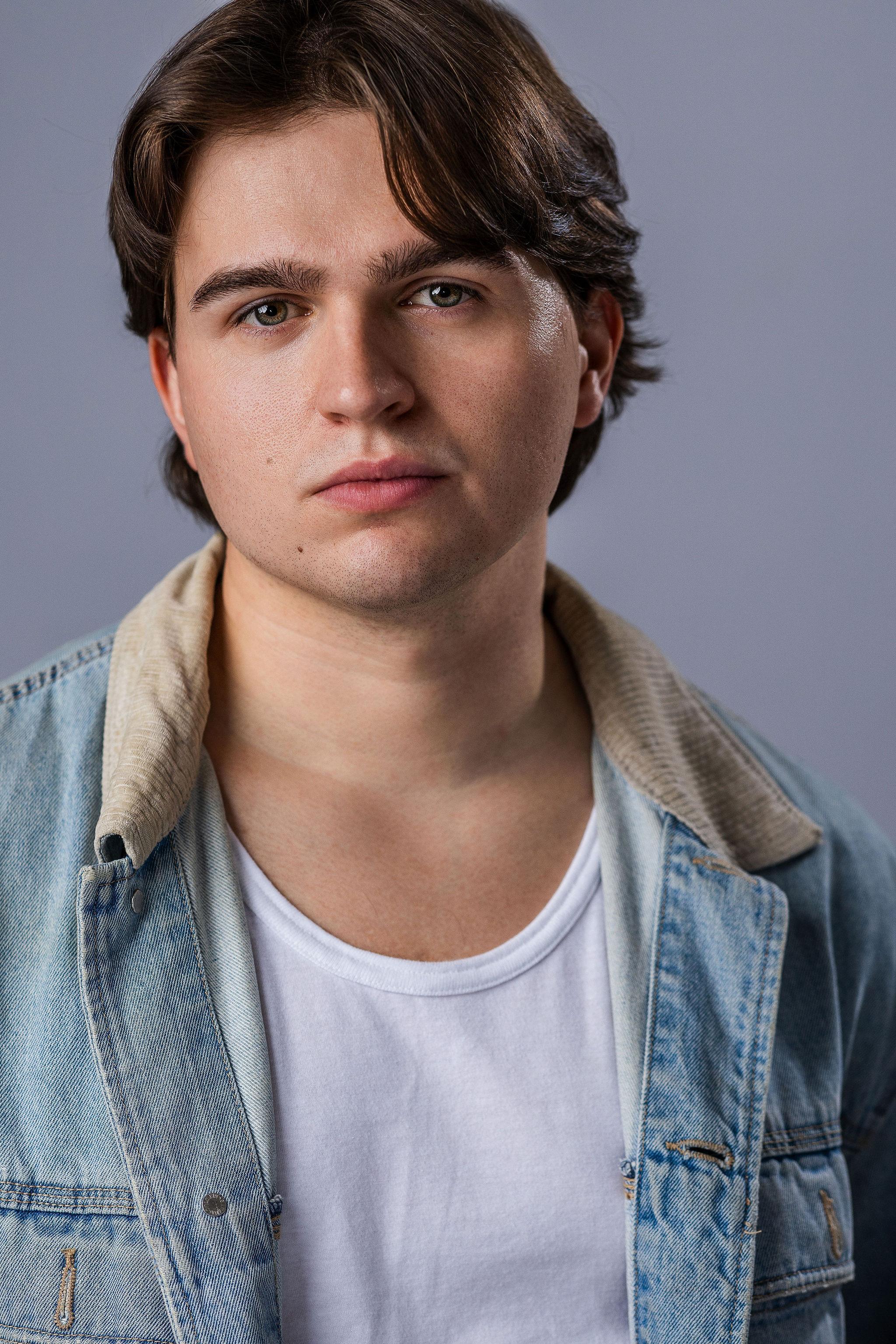 actor Sully Brown large photo