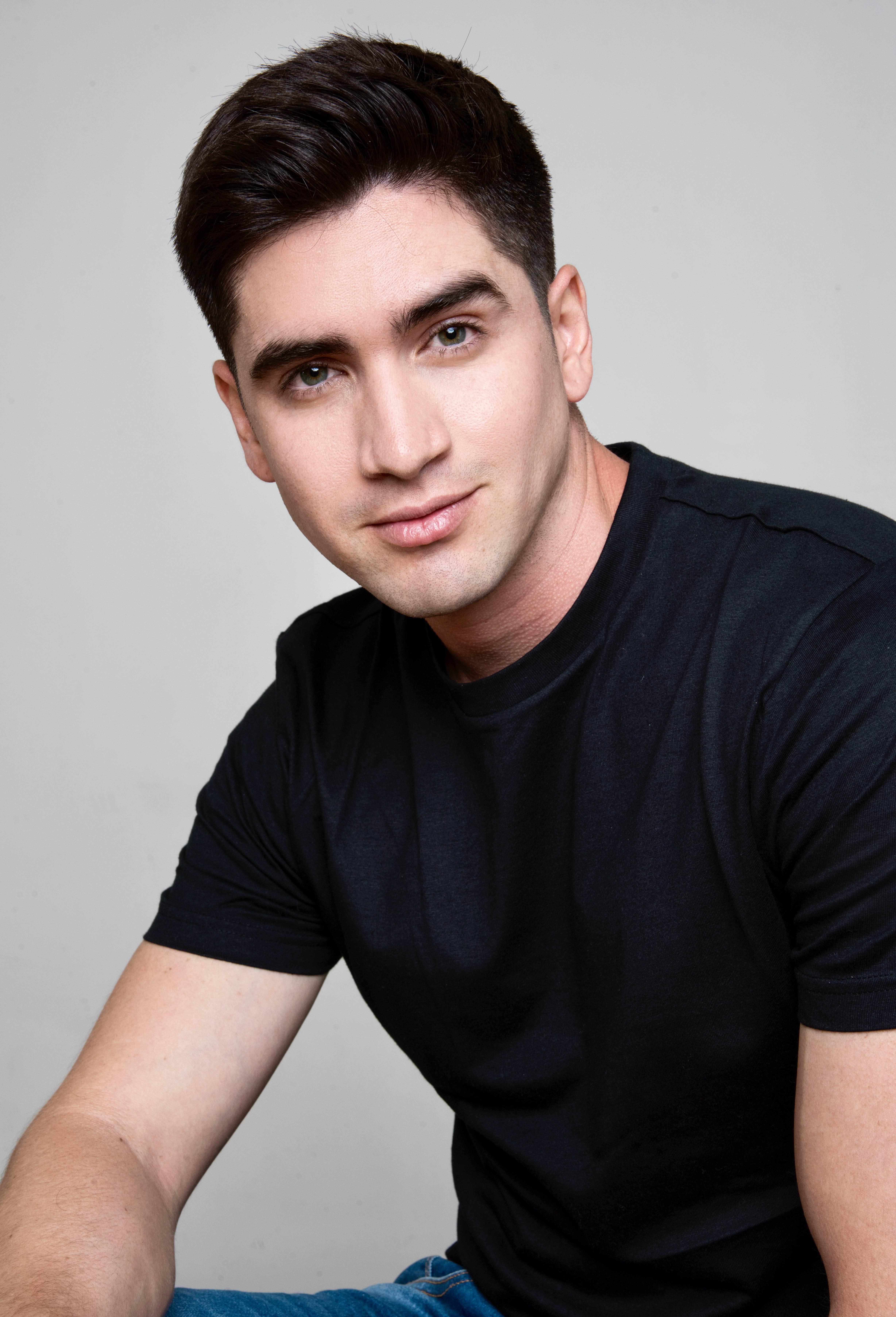 actor Guillermo Blanco large photo