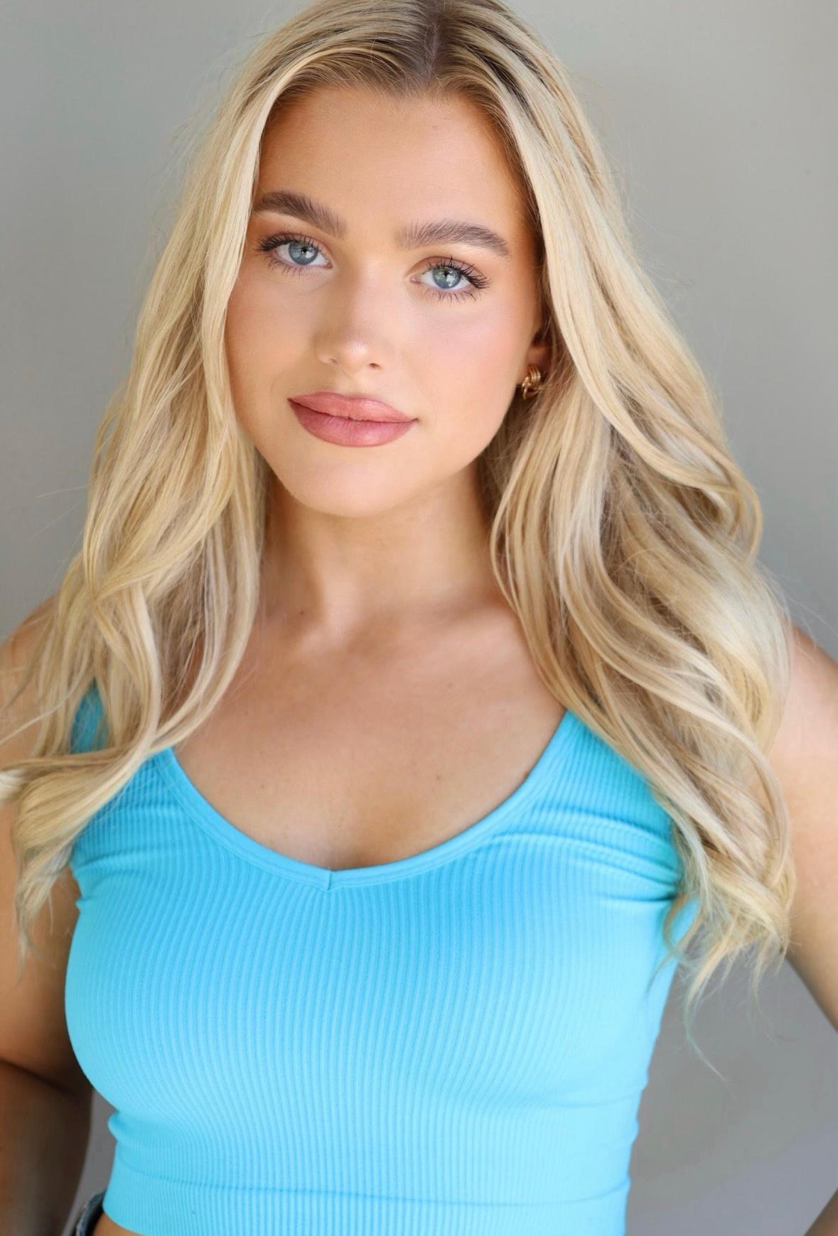 actor Shelby Hunstad large photo