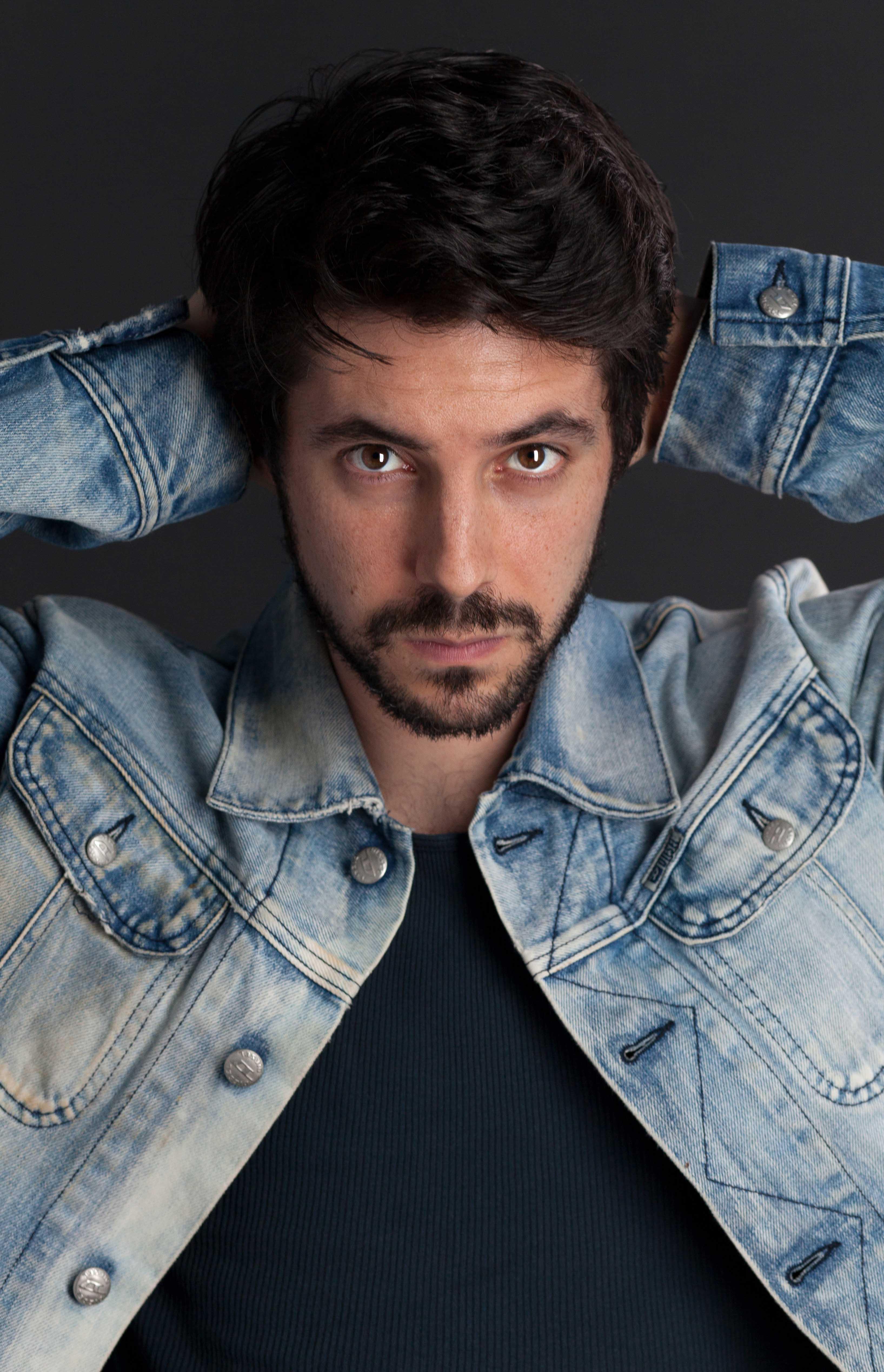 actor Robert Dunne large photo