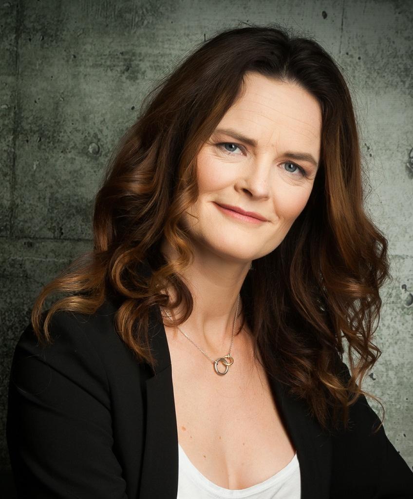 actor Nellie Burroughes large photo