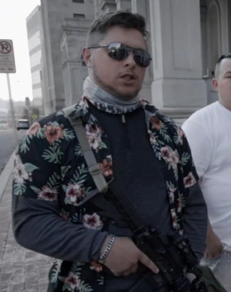 actor Mike Dunn large photo