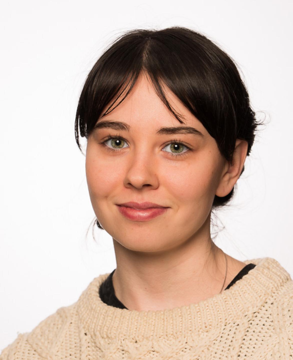 actor Lyndsey Bentham large photo