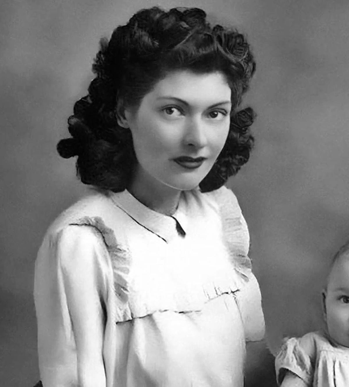 actor Annie Plant large photo