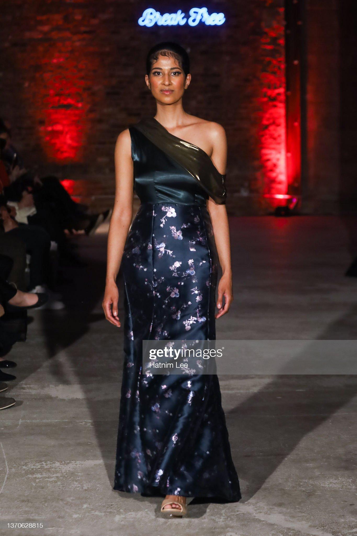 actor Janice MacGregor large photo