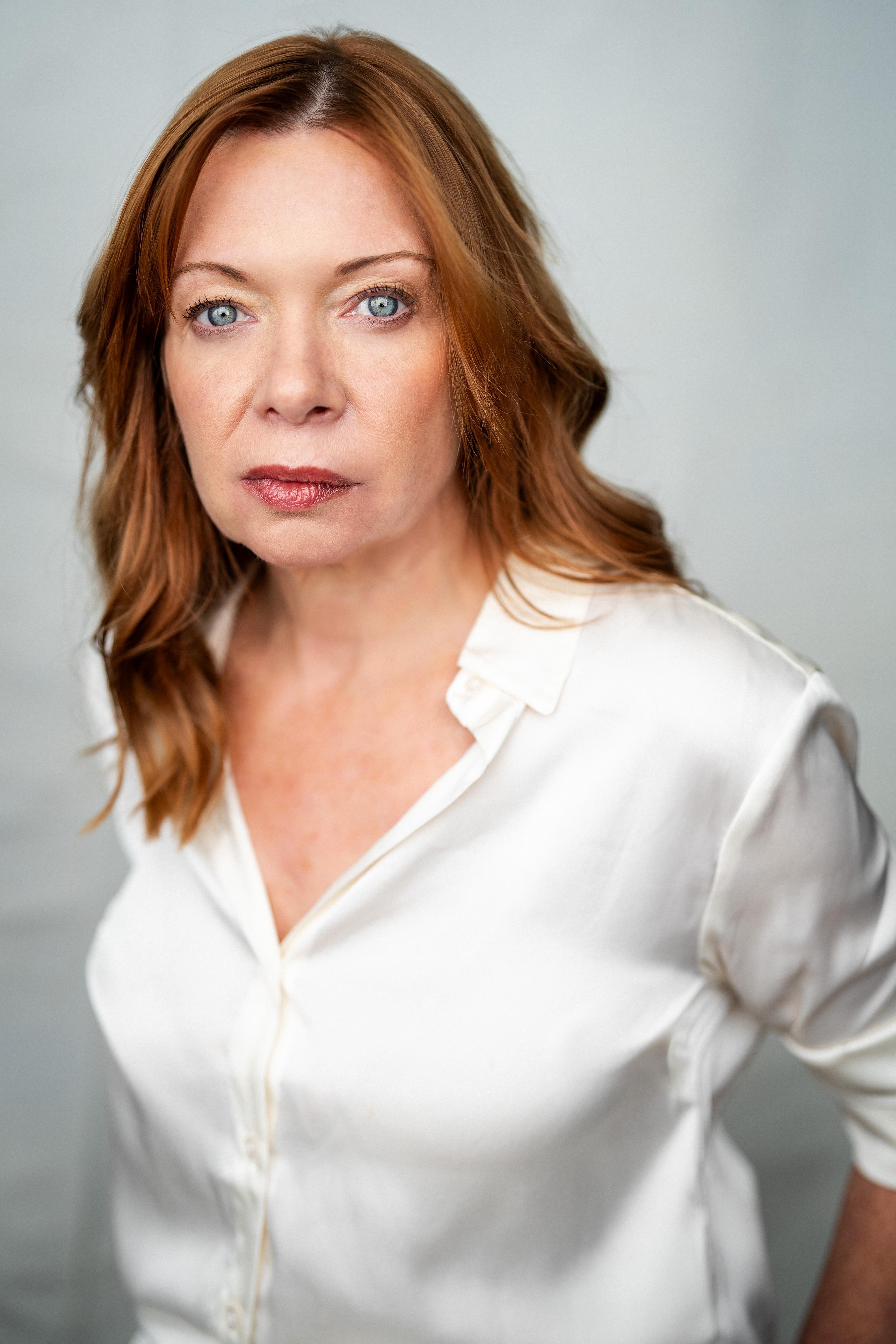 actor Jeanine Flynn large photo