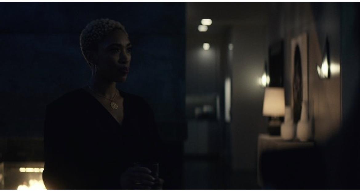 actor Chanell Bell large photo