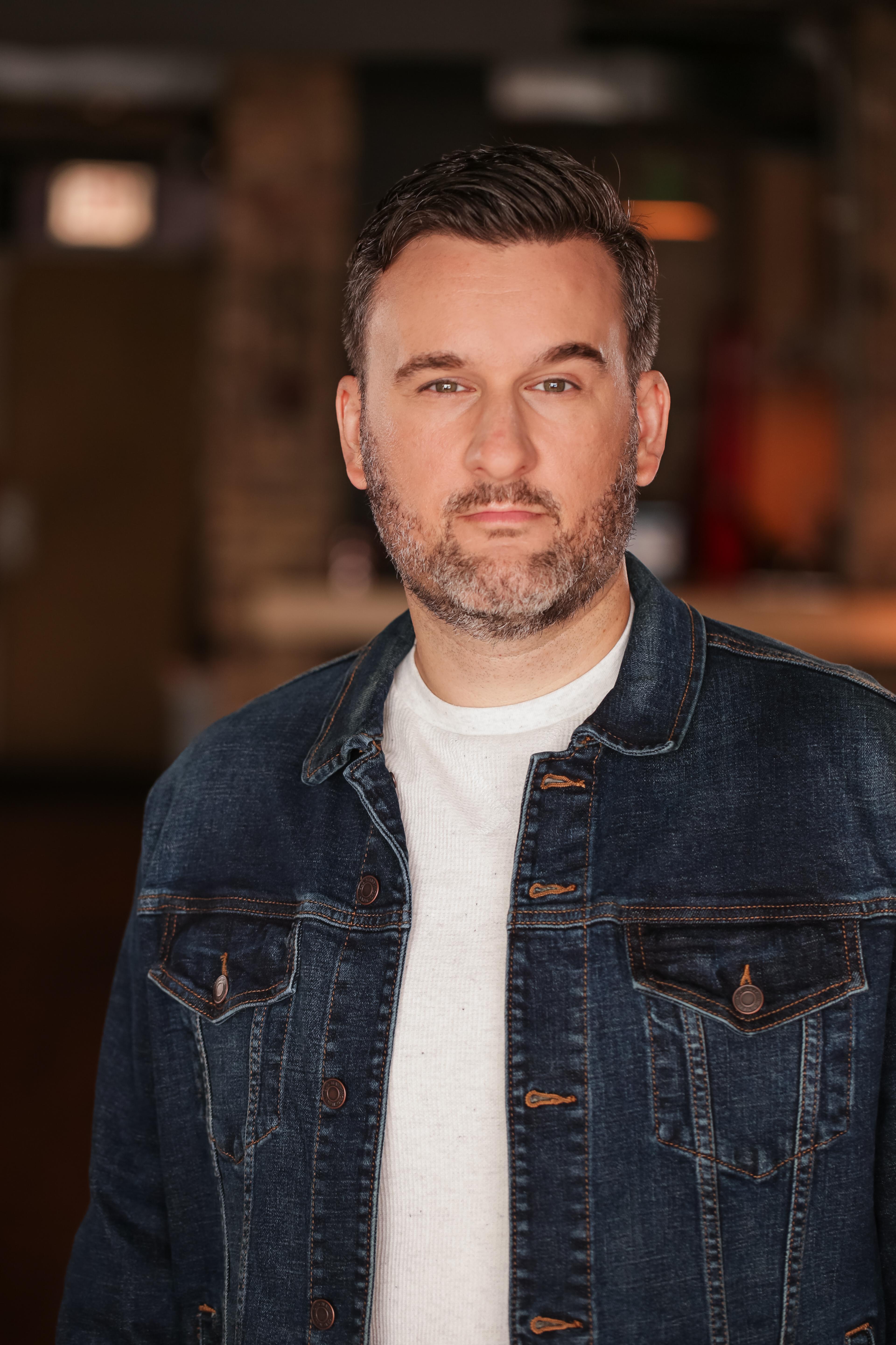 actor Shaun Graves large photo