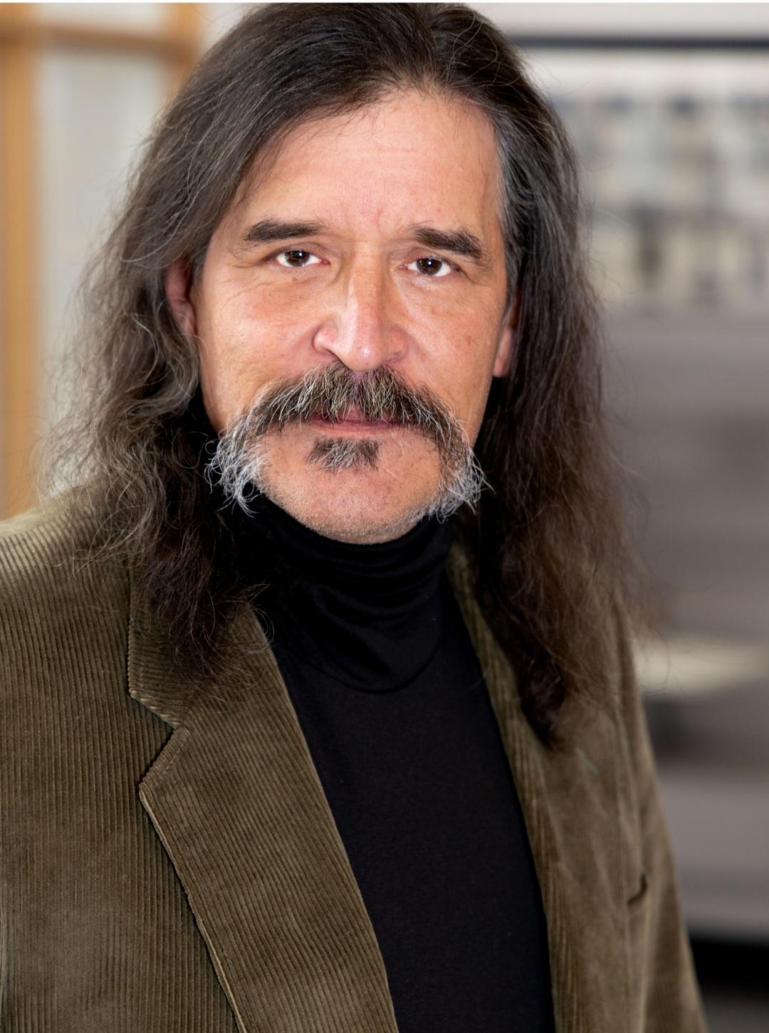 actor Wes Gillum large photo