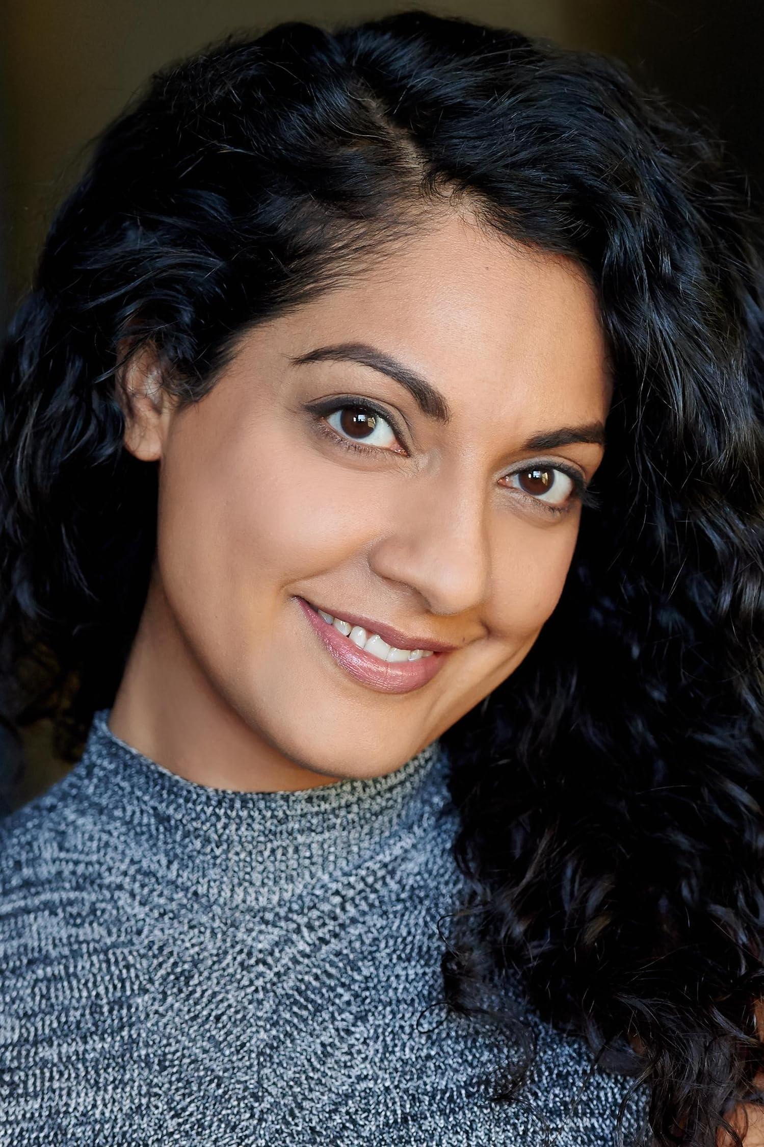 actor Aliya Kanani large photo