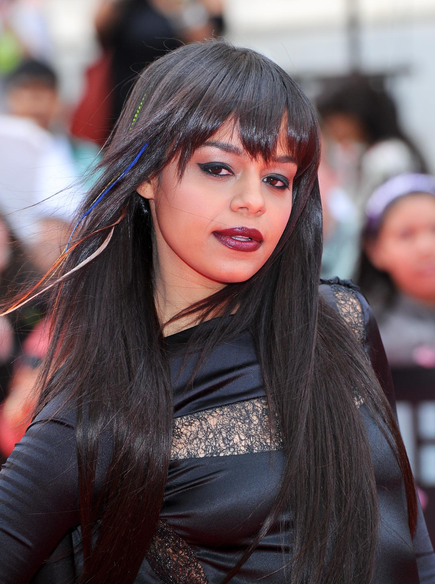 actor Fefe Dobson large photo