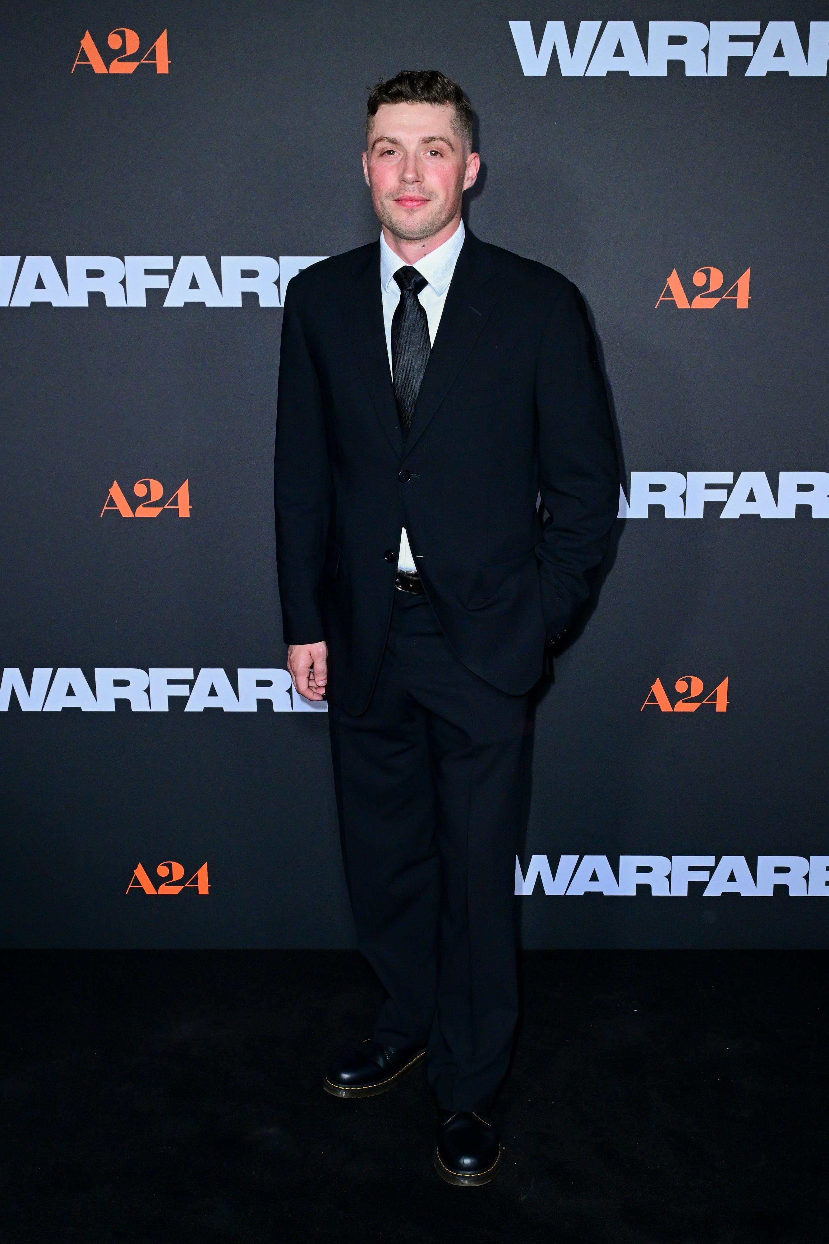 actor Laurie Duncan large photo