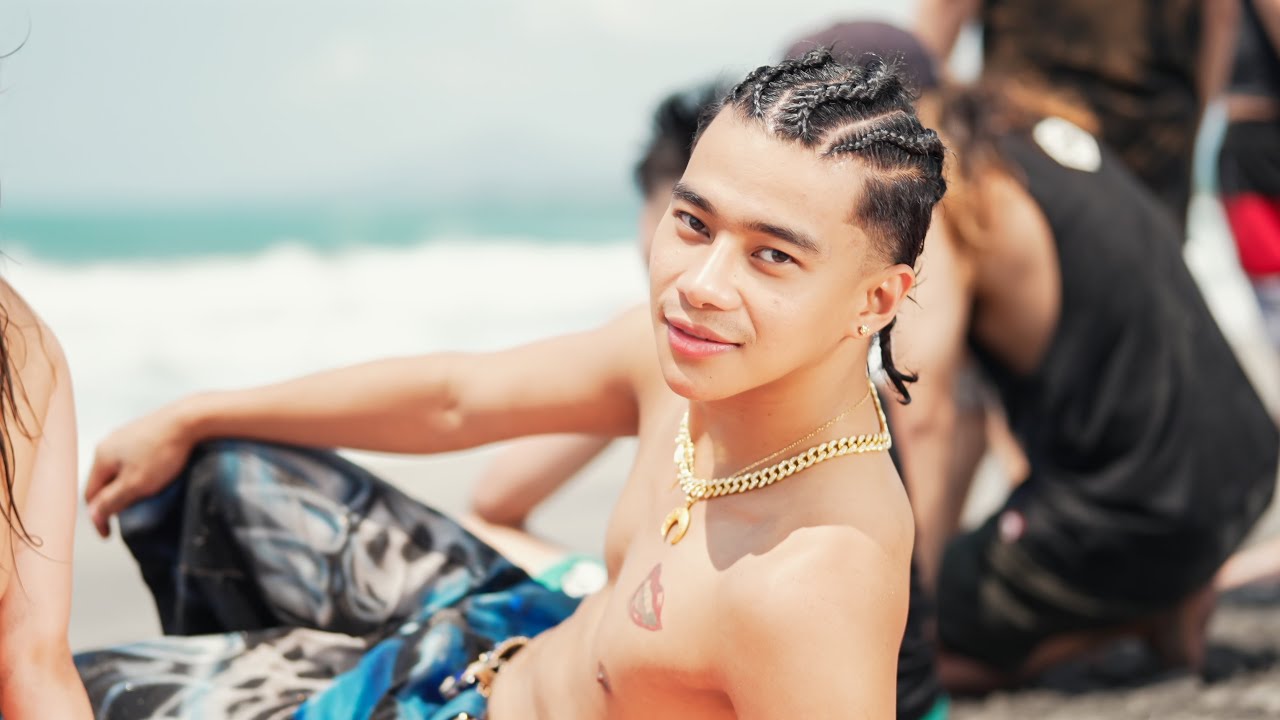 Maxie Andreison - Halika Na, Lika Na (Official Music Video)