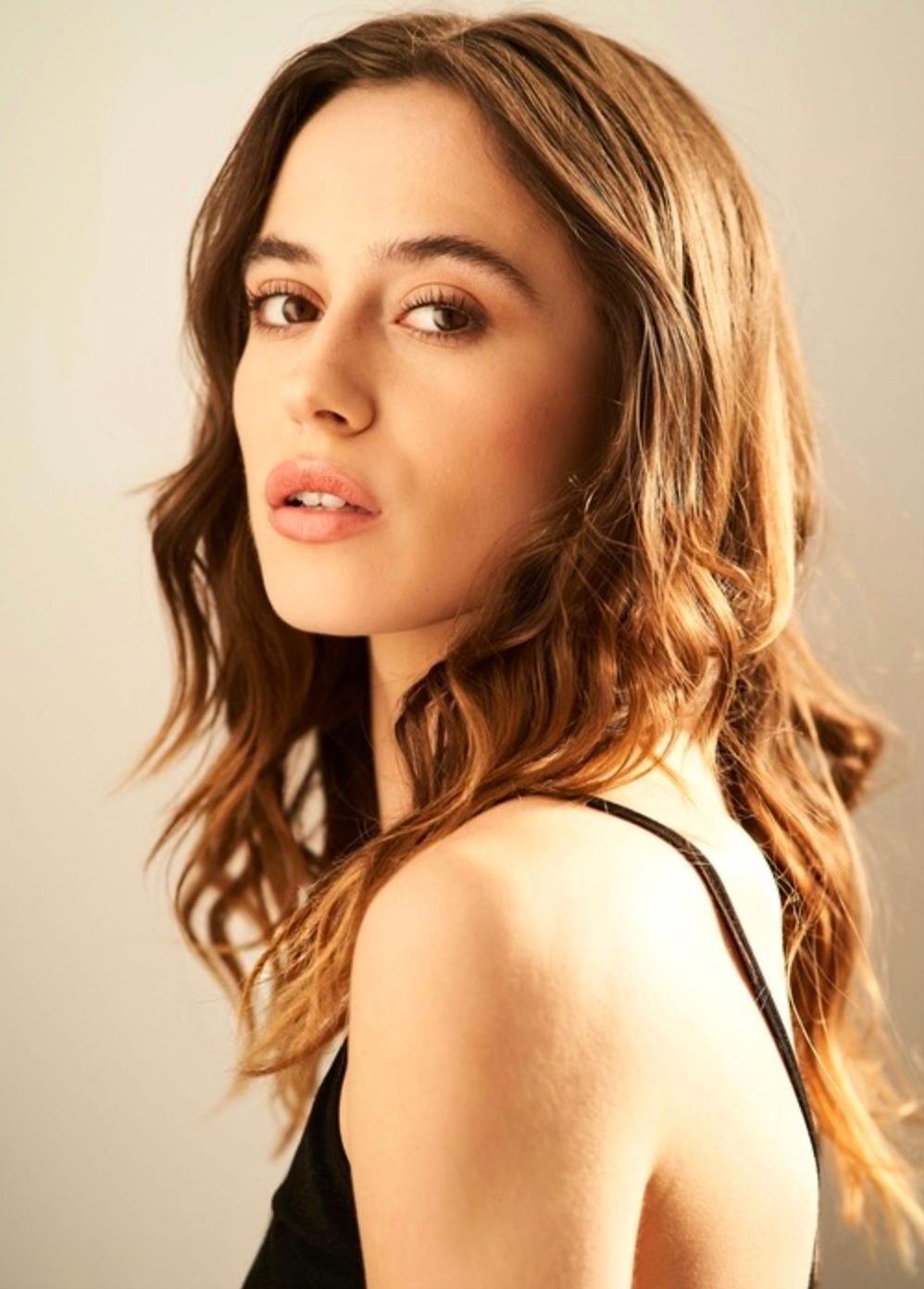 actor Tu Morrow large photo