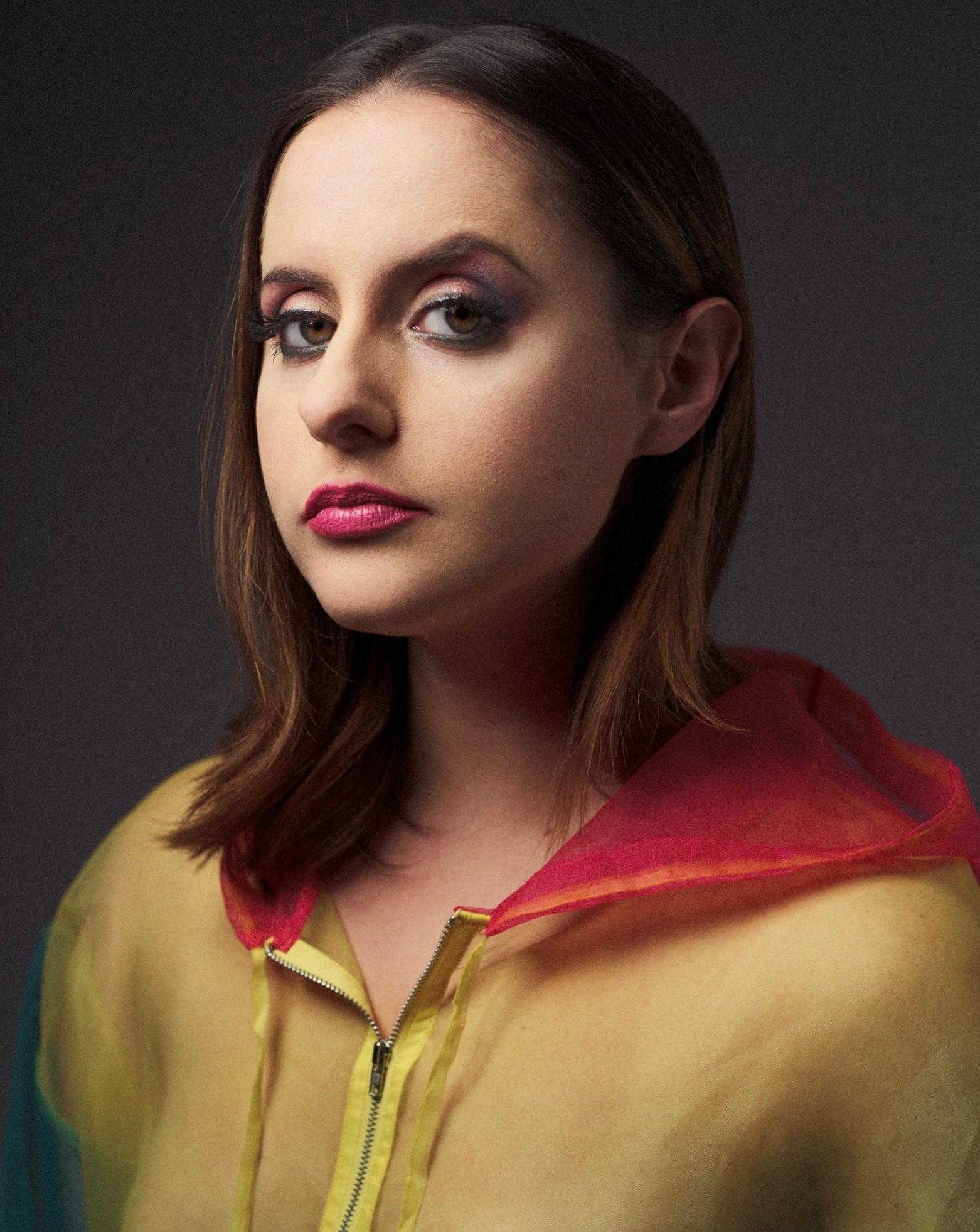 actor Corinne Fisher large photo