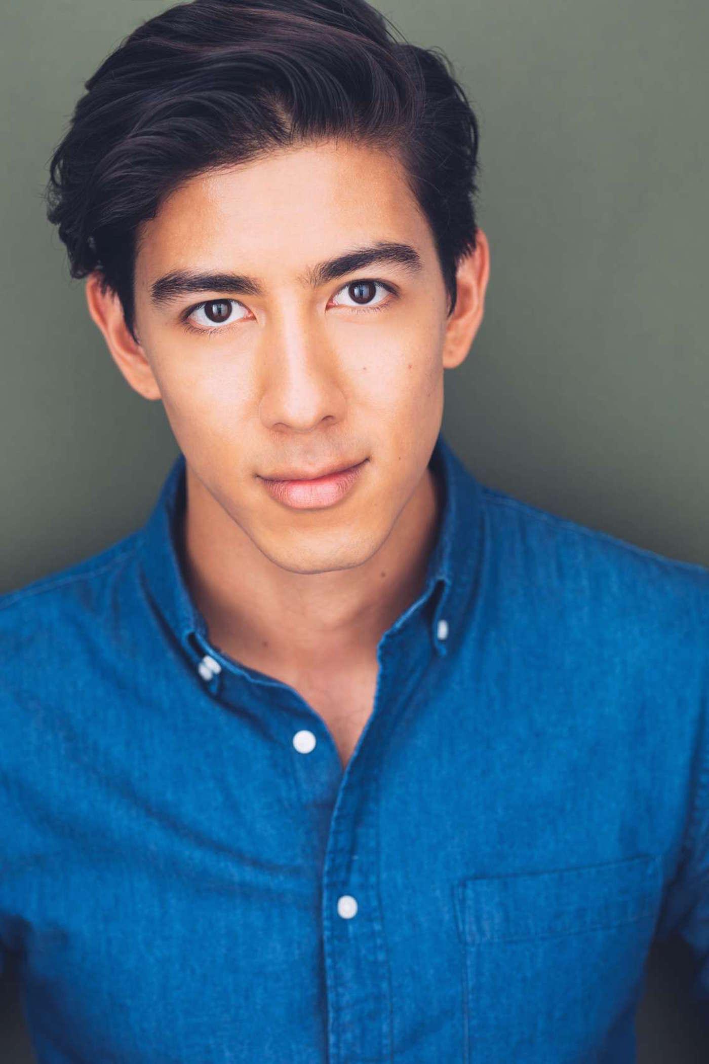 actor Kim Fischer large photo