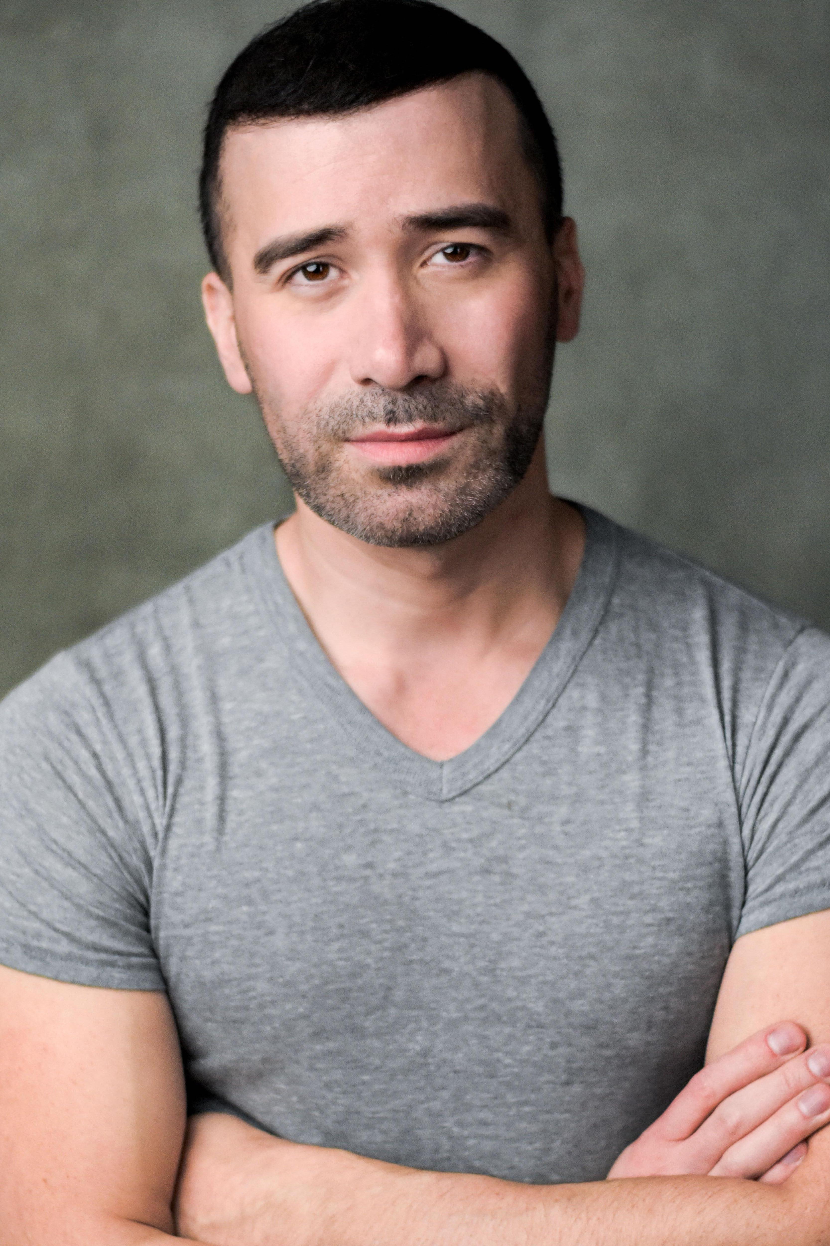 actor Erik Ramos large photo