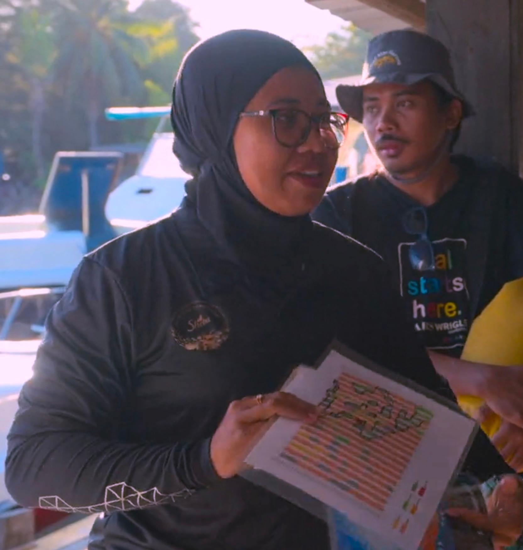 actor Lily Damayanti large photo