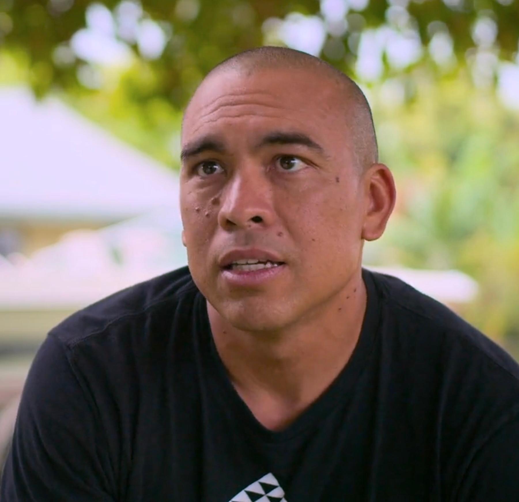 actor Kapono Kaluhiokalani large photo