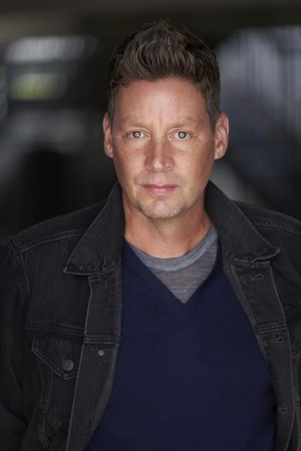 actor Brett Barrett large photo