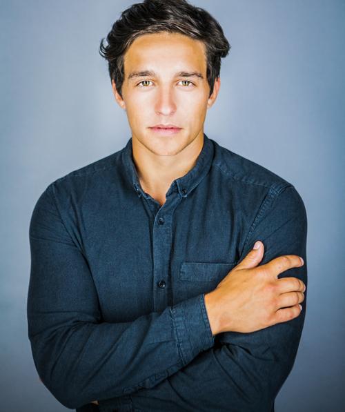 actor Scott Baker large photo