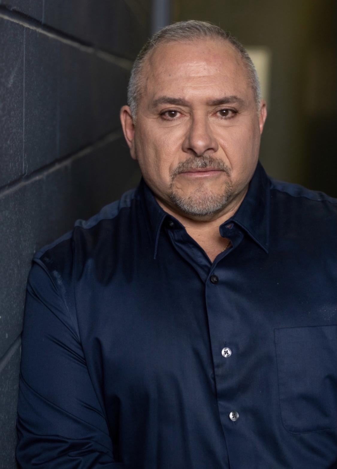 actor Jim Monaco large photo