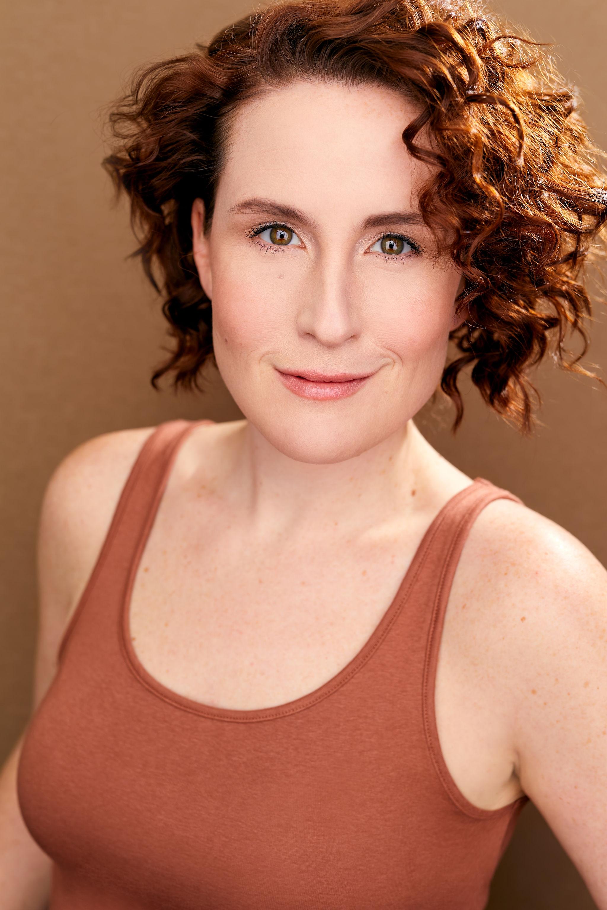 actor Julianne Cross large photo