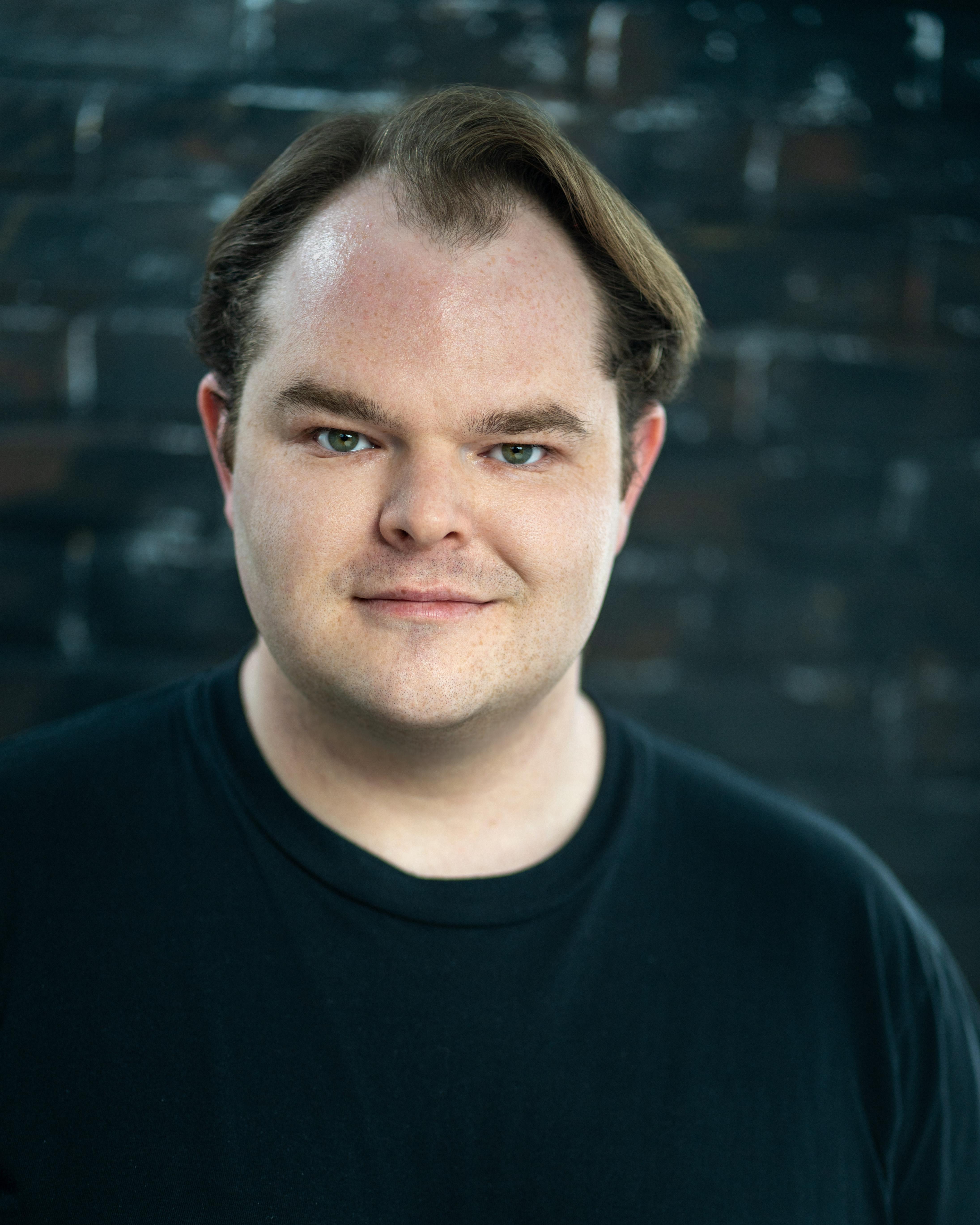 actor Brandon Knox large photo