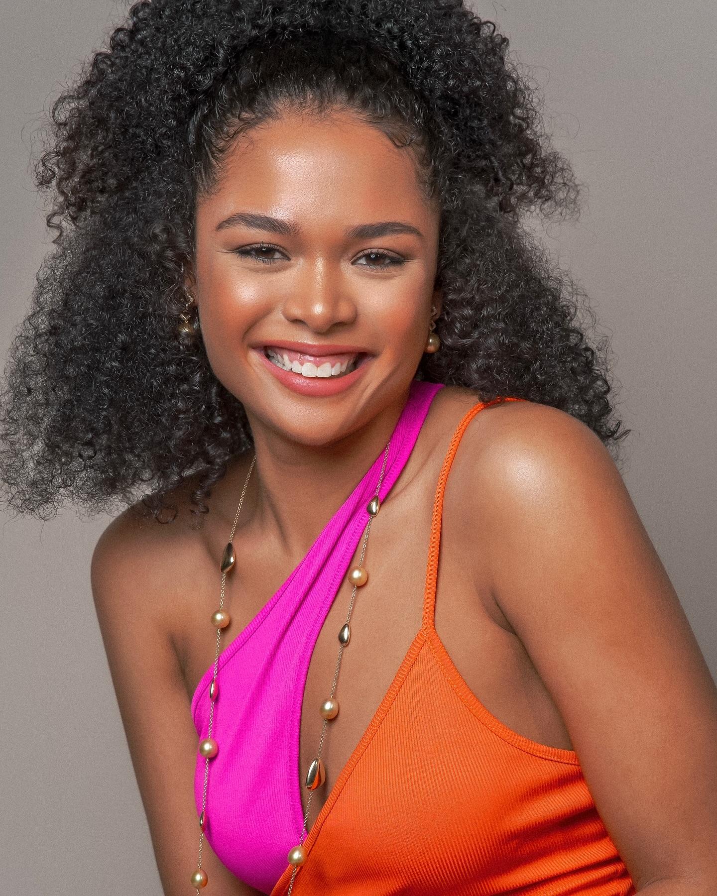 actor Matea Mahal Smith large photo