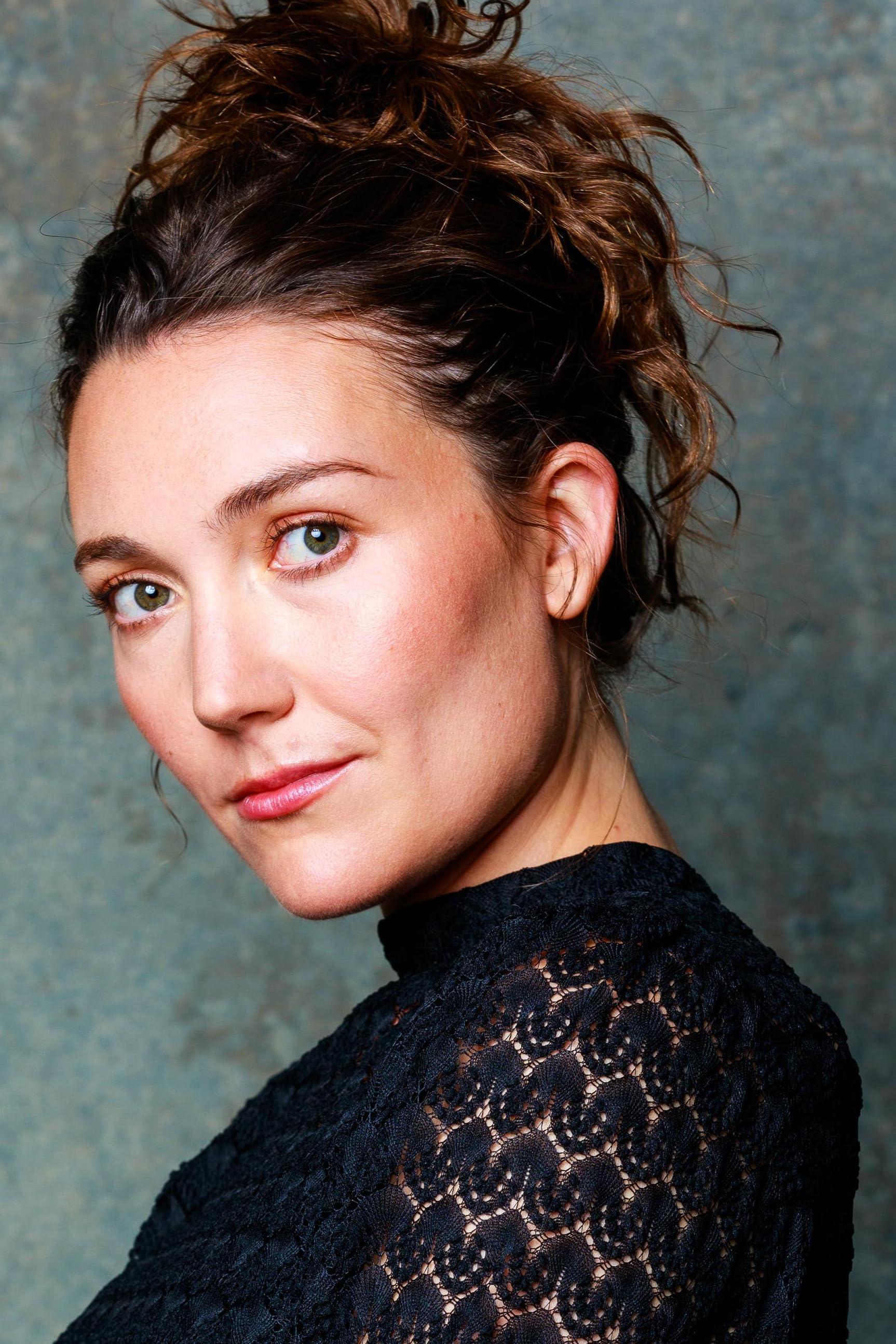 actor Saskia Norman large photo