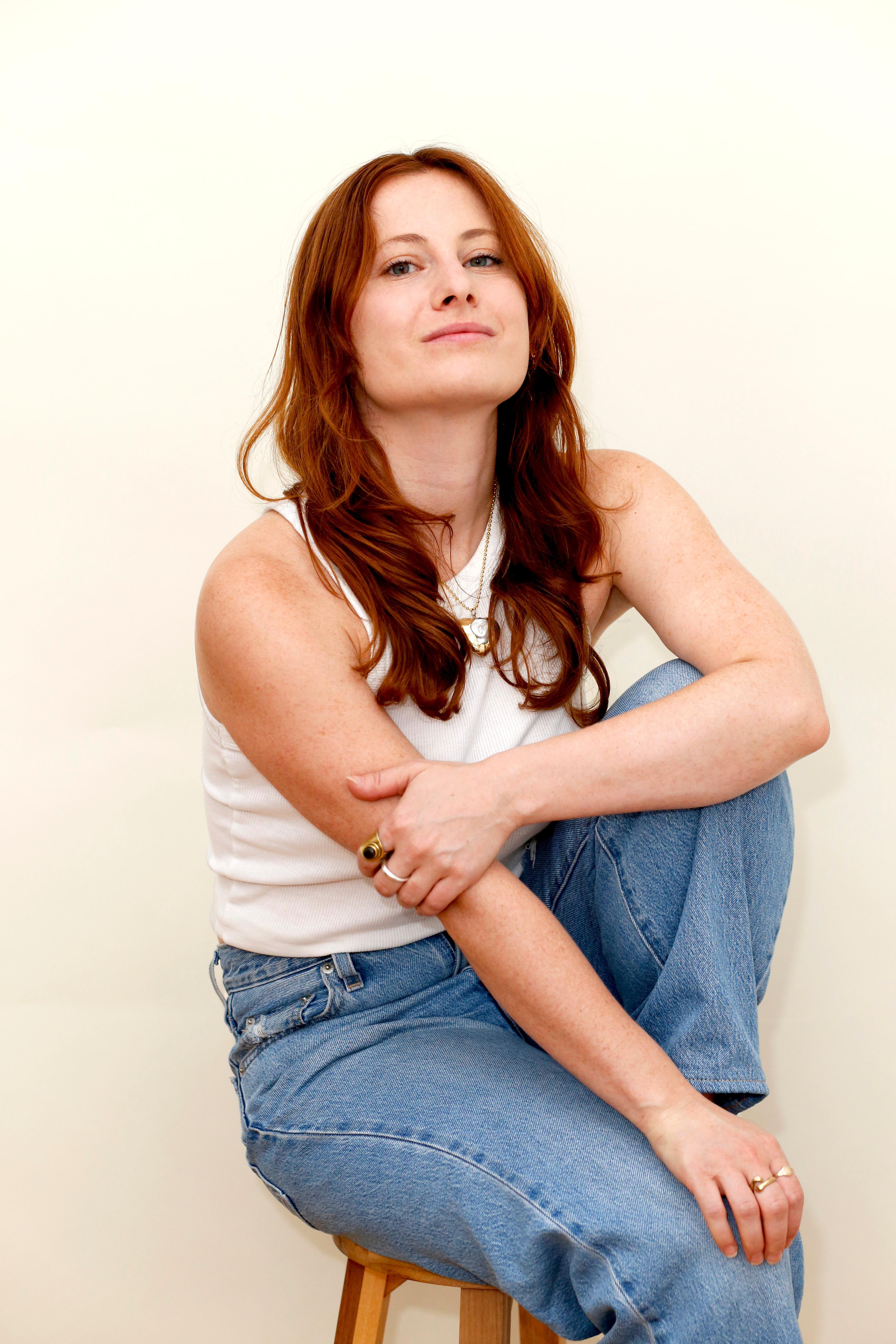 actor Mia Rose Kavensky large photo