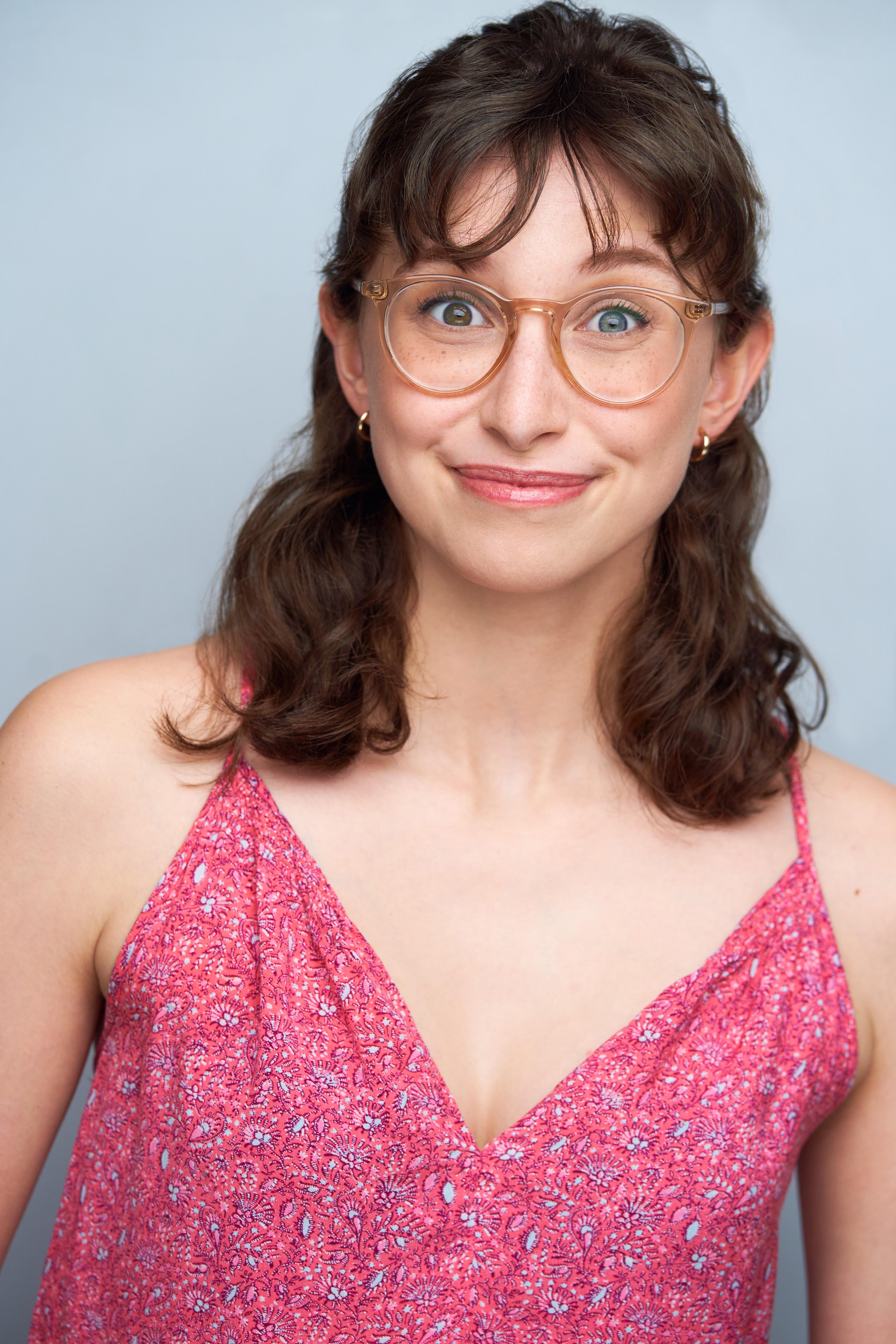 actor Daliah Bernstein large photo