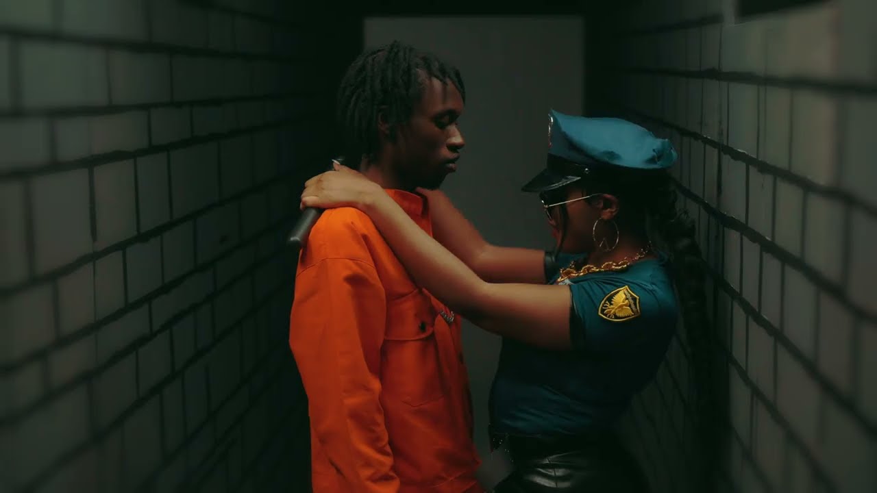 Dyana Cods Ft Toxic Lyrikali  - Get busy (official Video)