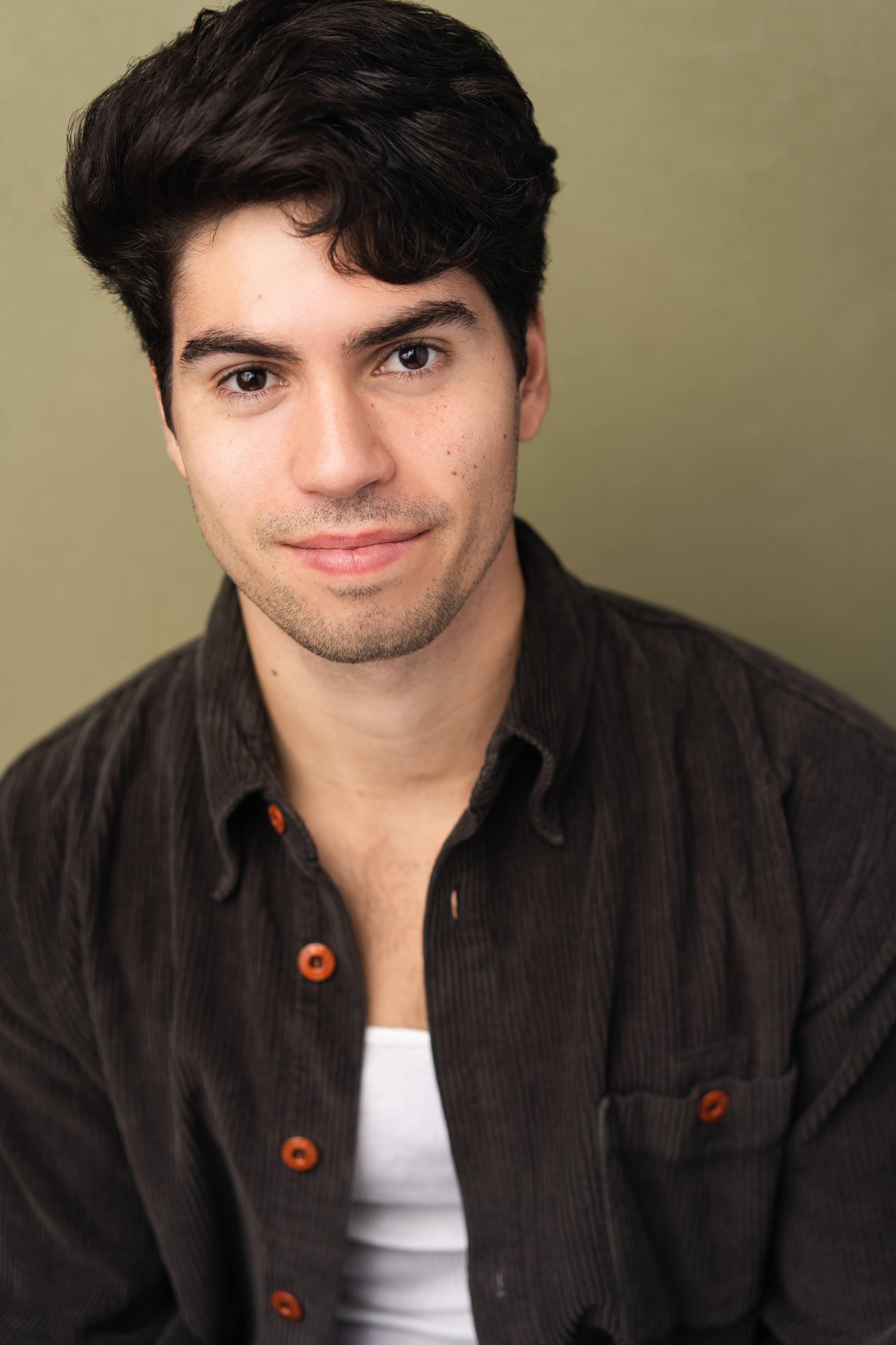 actor Michael J. DelMauro large photo