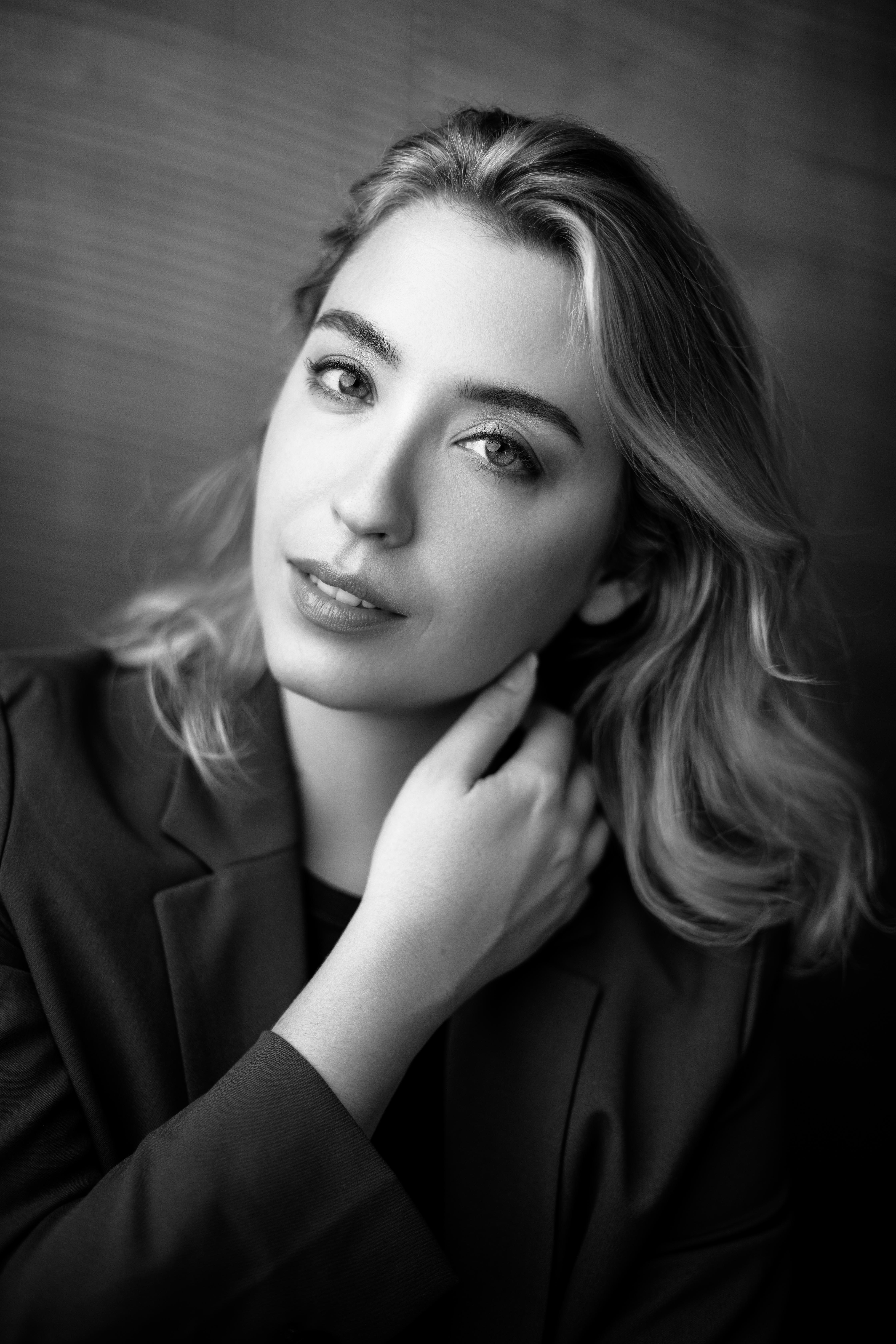 actor Carolyn Yonge large photo