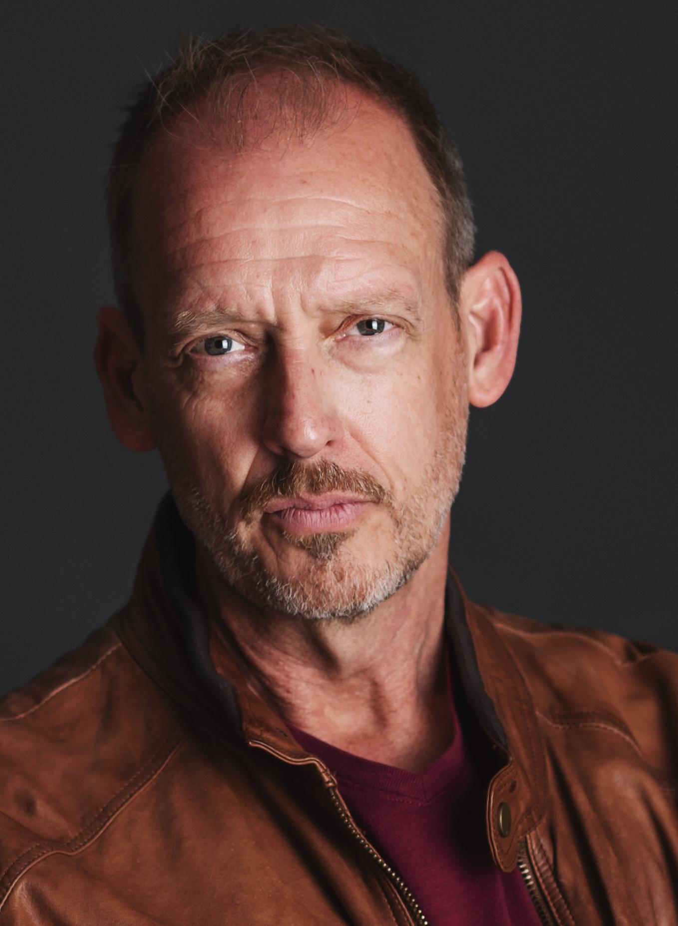 actor Greg McGowen large photo